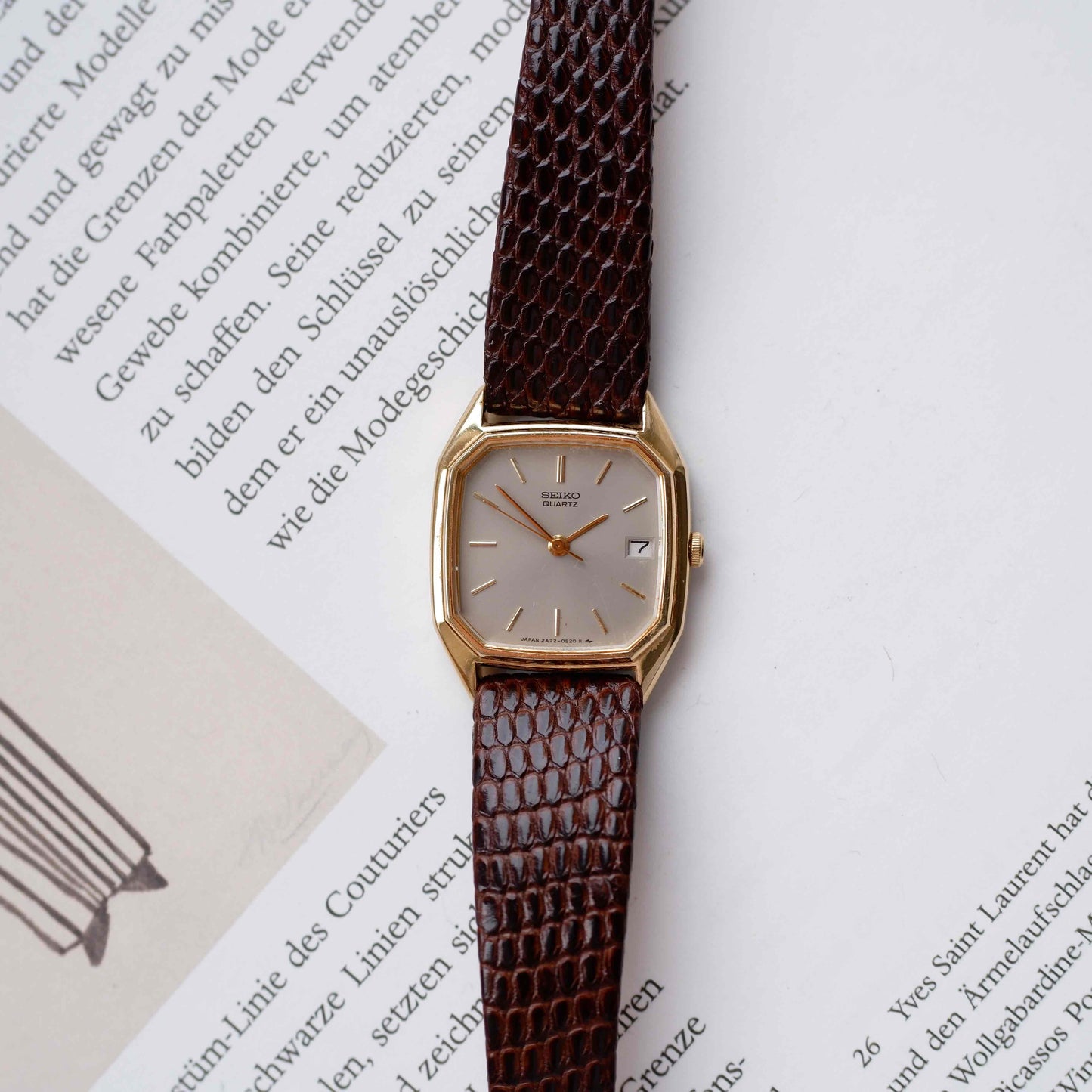 Seiko Vintage Tank: Ladies Watch 80s Gold with Gray Sunburst Dial