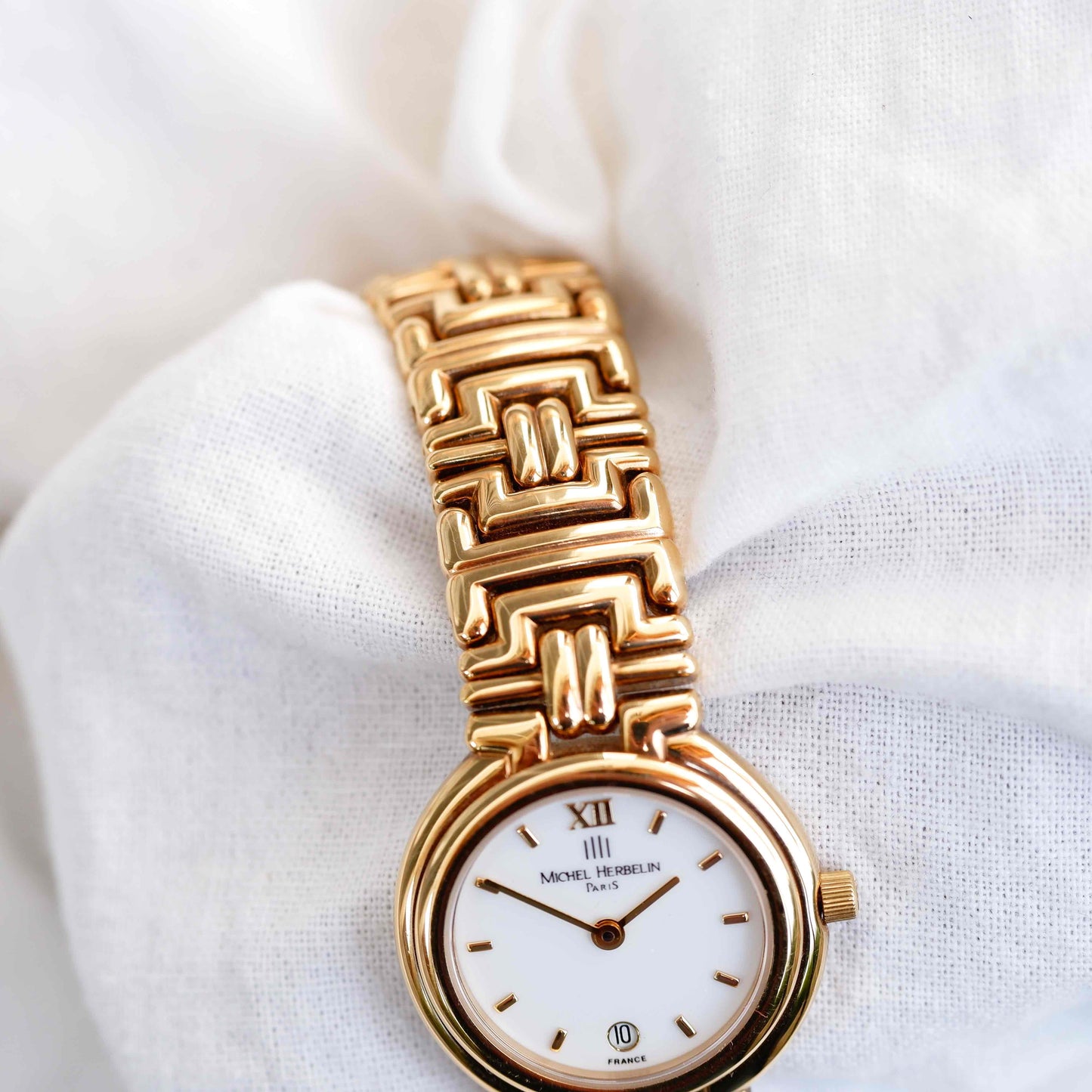 Michel Herbelin Cocktail Watch: Vintage Ladies 90s Golden with White Dial Unused