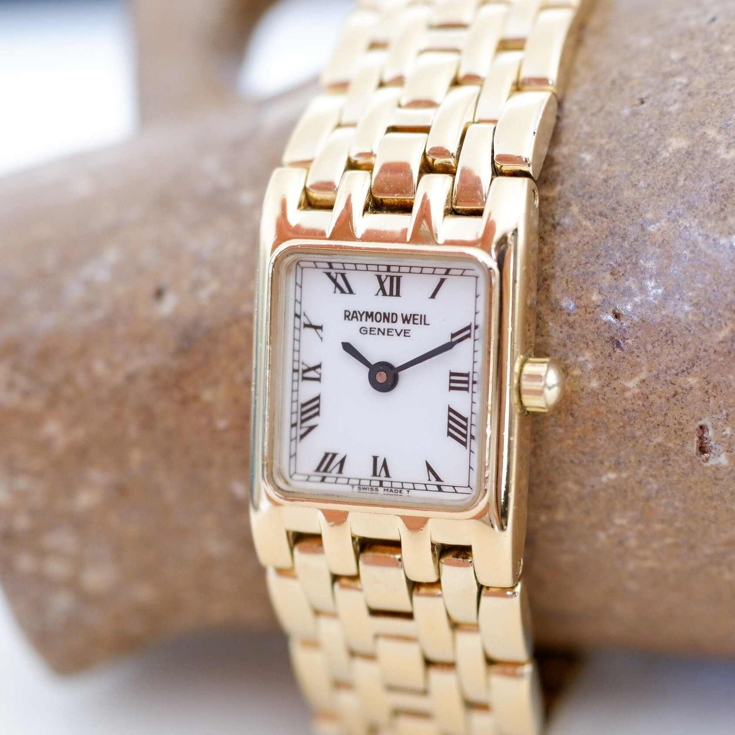 Raymond Weil Vintage Ladies Watch, Slight Right Side