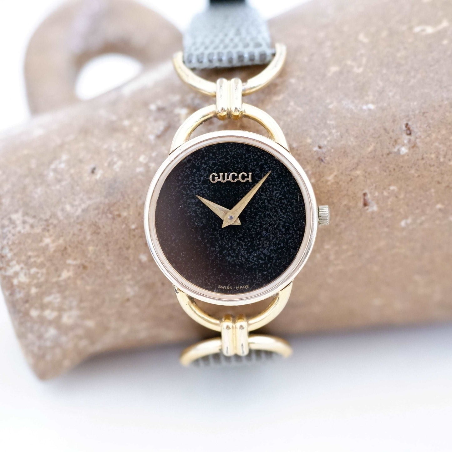 Gucci 6000.2.l Vintage Ladies Watch, First Front Side