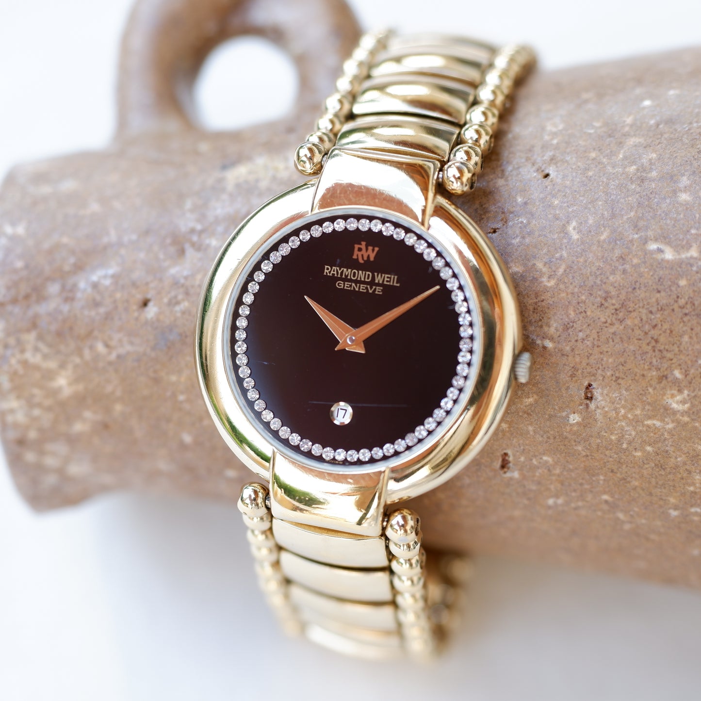 Raymond Weil Vintage Ladies Watch: 90s Golden with Black Diamond-Set Dial