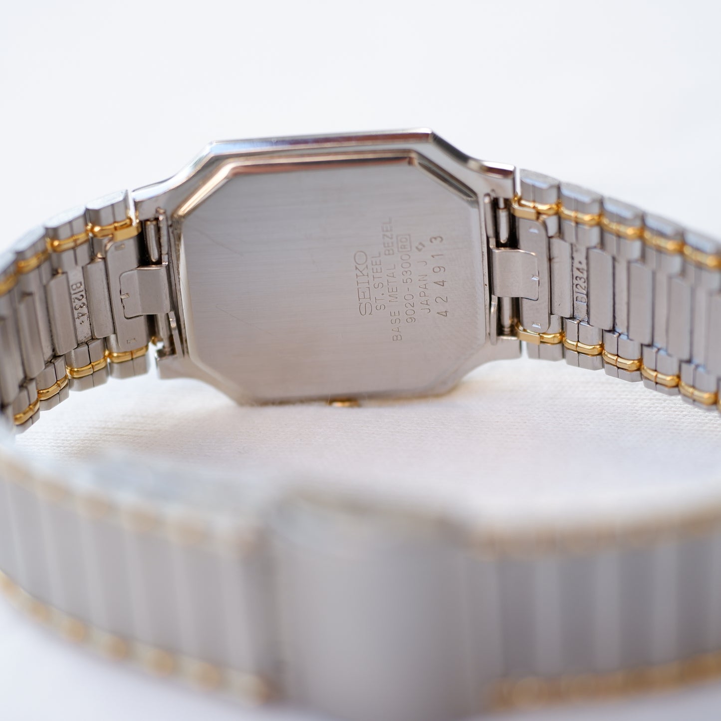 Seiko Vintage Watch: Ladies 80s Golden Two Tone with Gray Dial