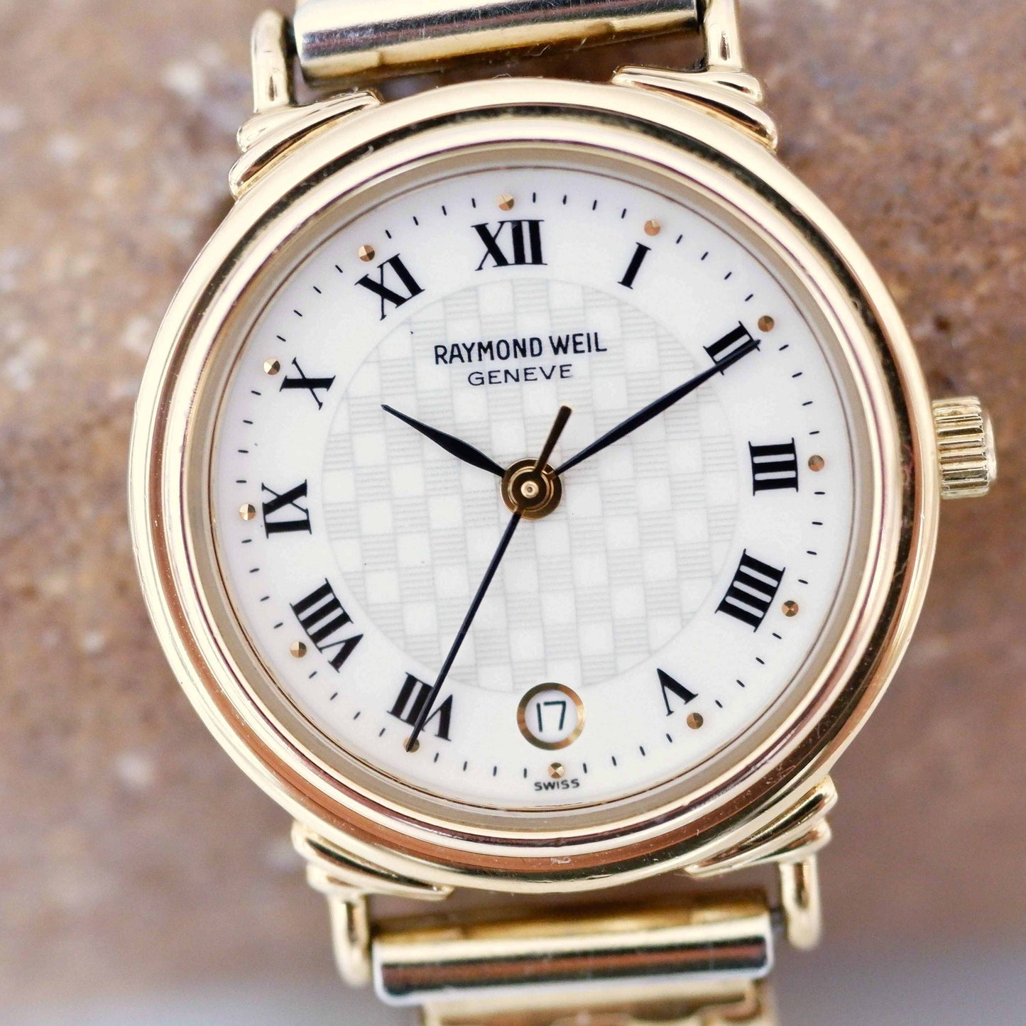 Raymond Weil Vintage Ladies Watch: 90s Golden Style with Roman Numerals | Third Front Side