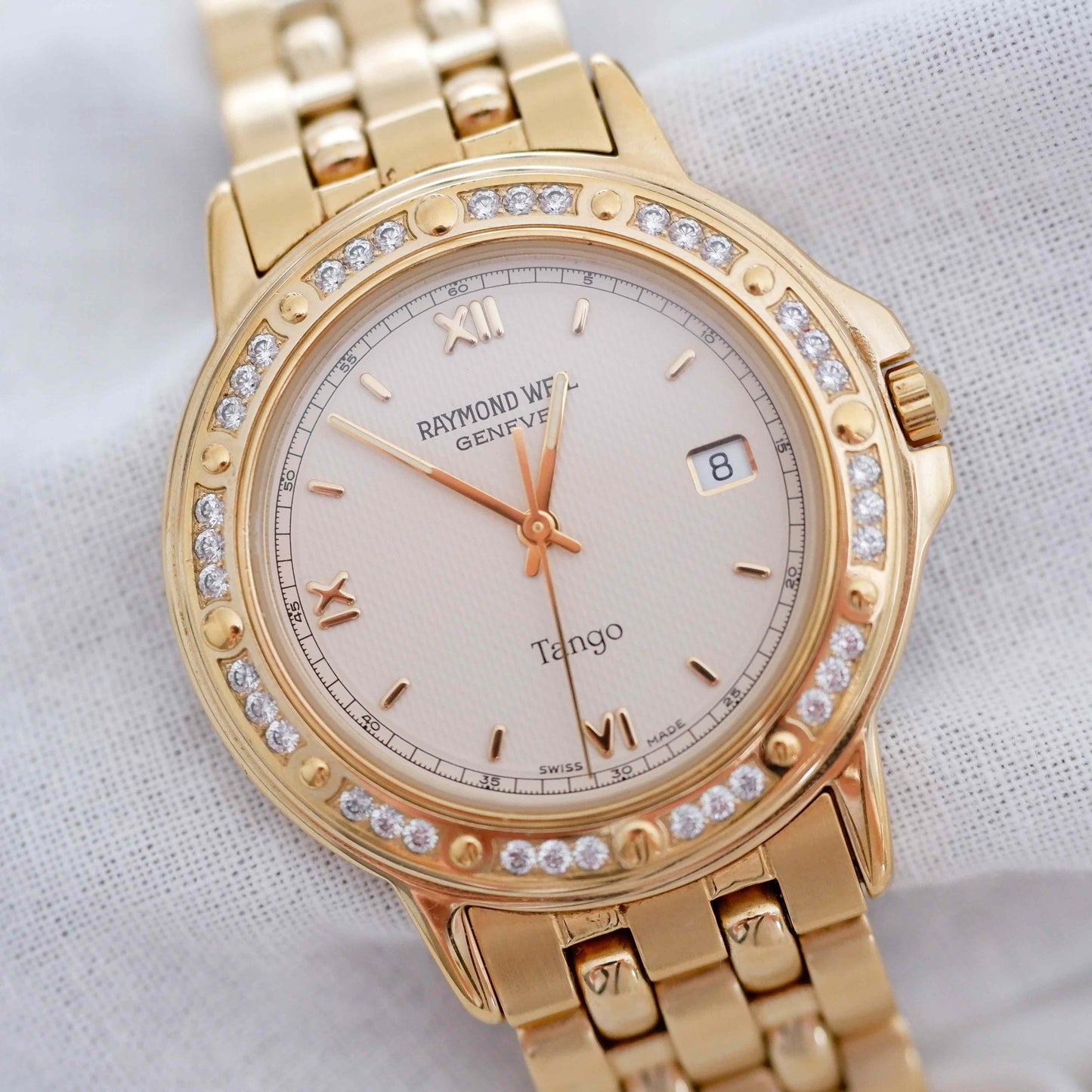 Raymond Weil Tango: Vintage Ladies 90s Watch Gold with real Diamonds
