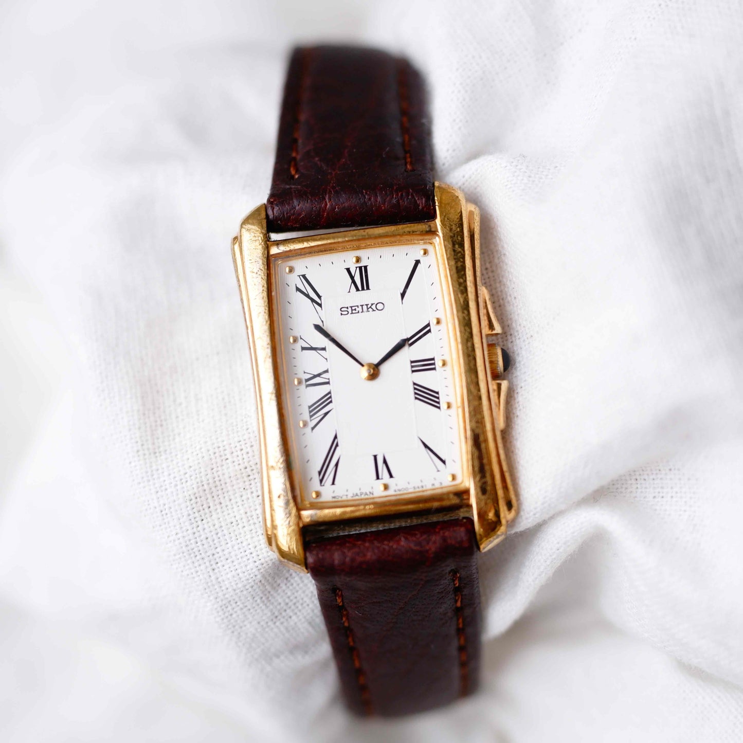 Seiko Vintage Tank: Ladies Watch 80s Gold Art Deco