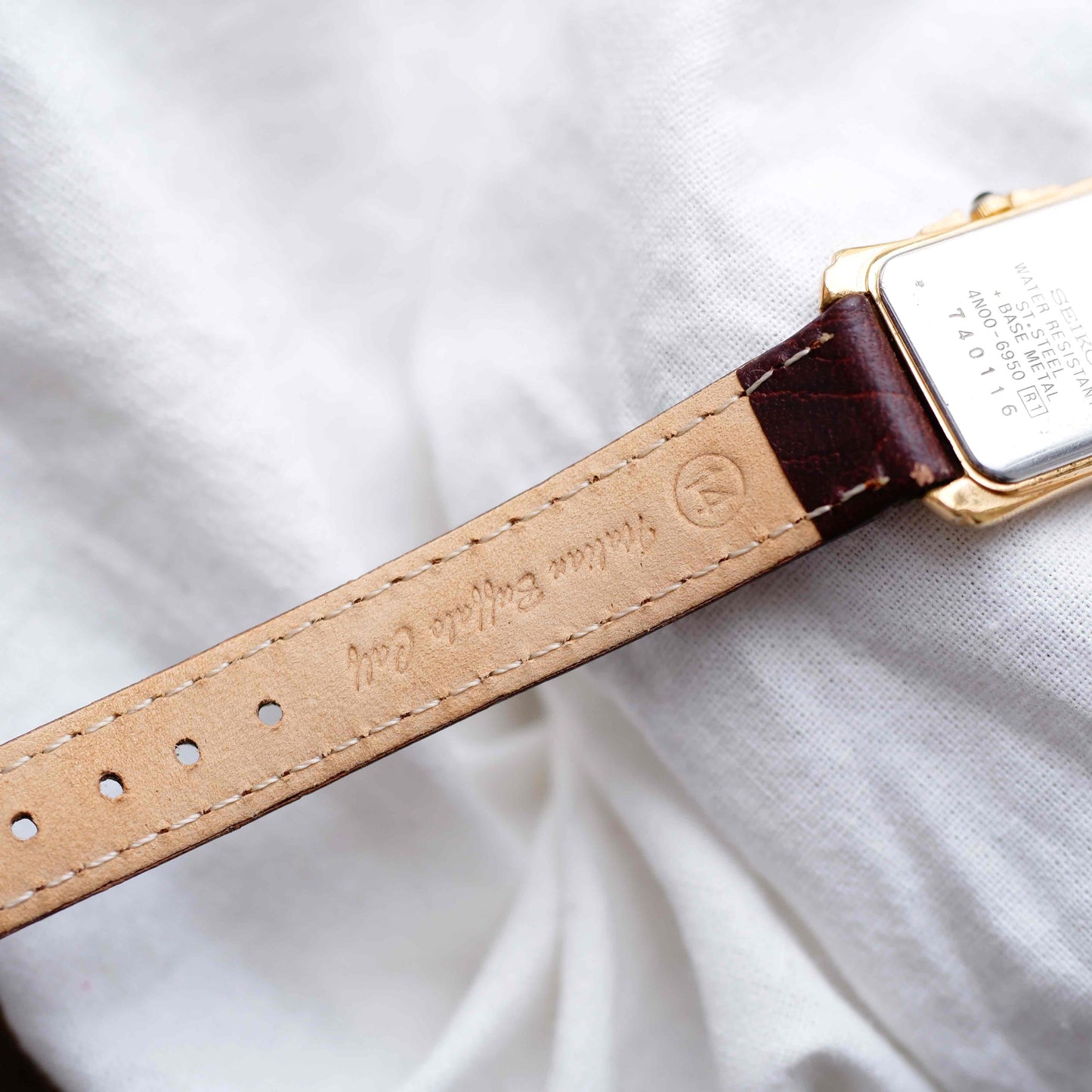 Seiko Vintage Tank: Ladies Watch 80s Gold Art Deco