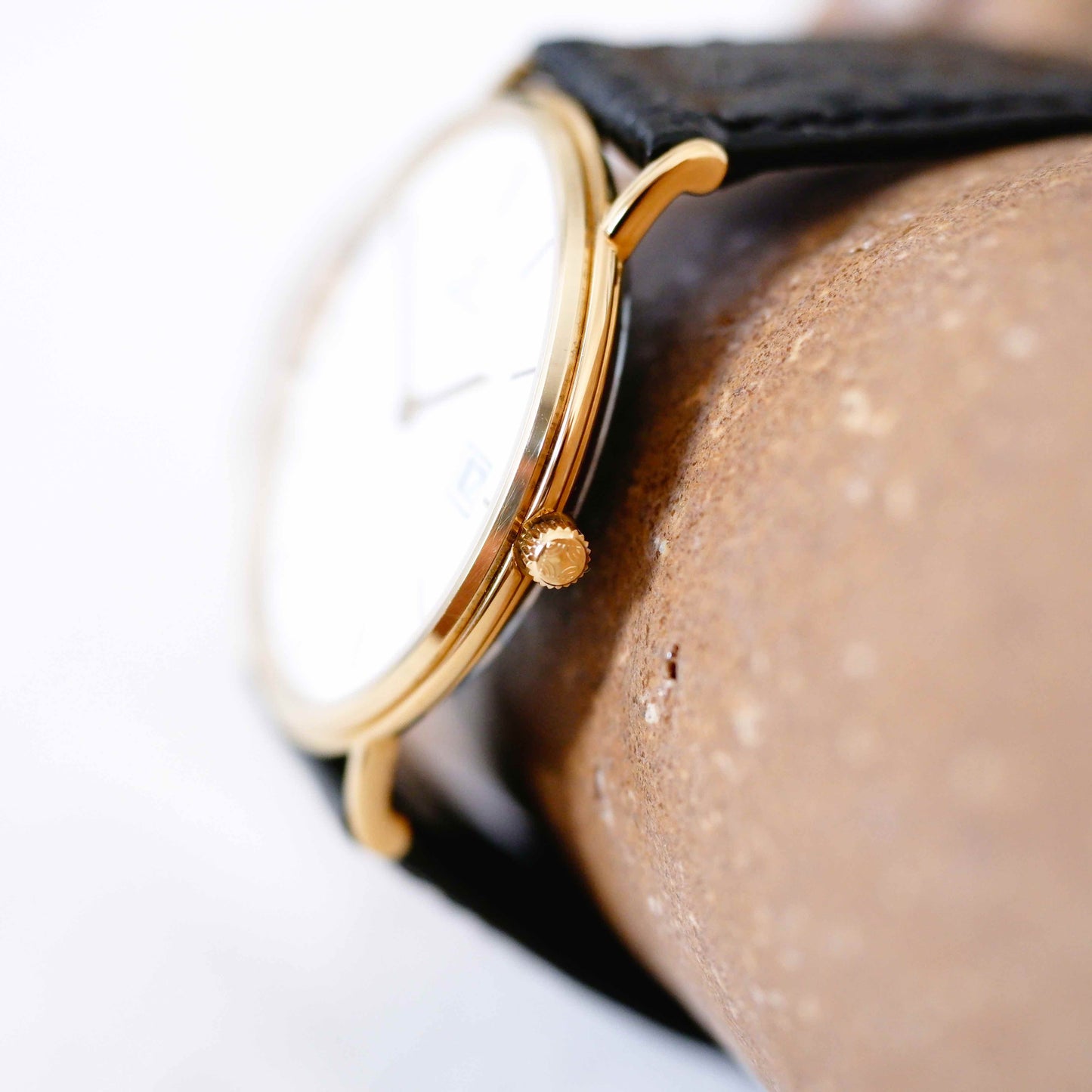 Zenith Vintage Watch: Ladies 90s Gold with White Dial Two Hands - New Old Stock