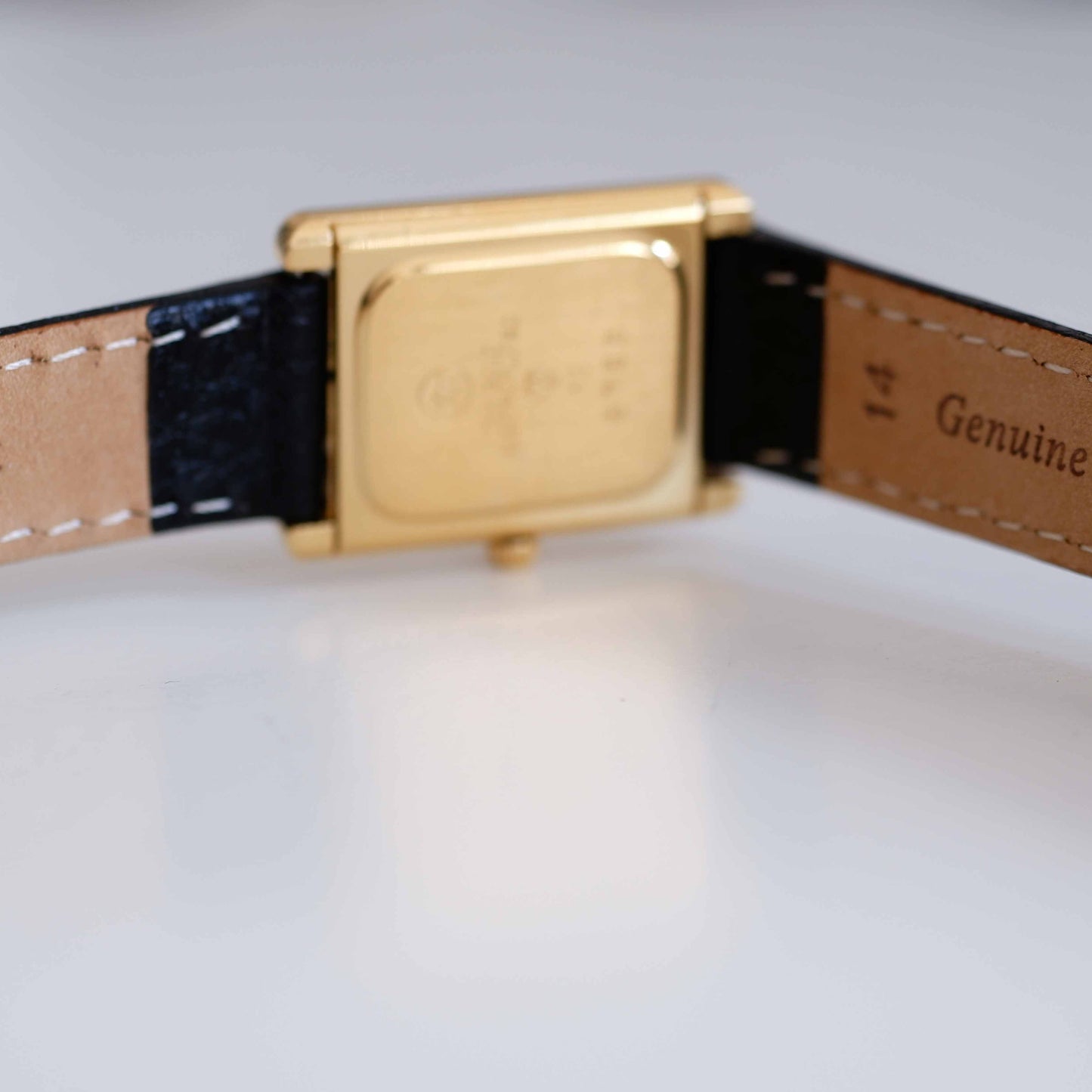 Raymond Weil Vintage Ladies Watch: 90s Golden Rectangular Style with Black Dial | Back Side