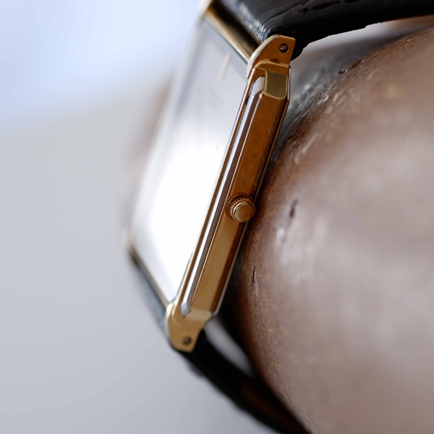 Seiko Lassale Vintage Ladies Watch: 80s Two-Tone Rectangular Style with Gray Dial | Side View Right