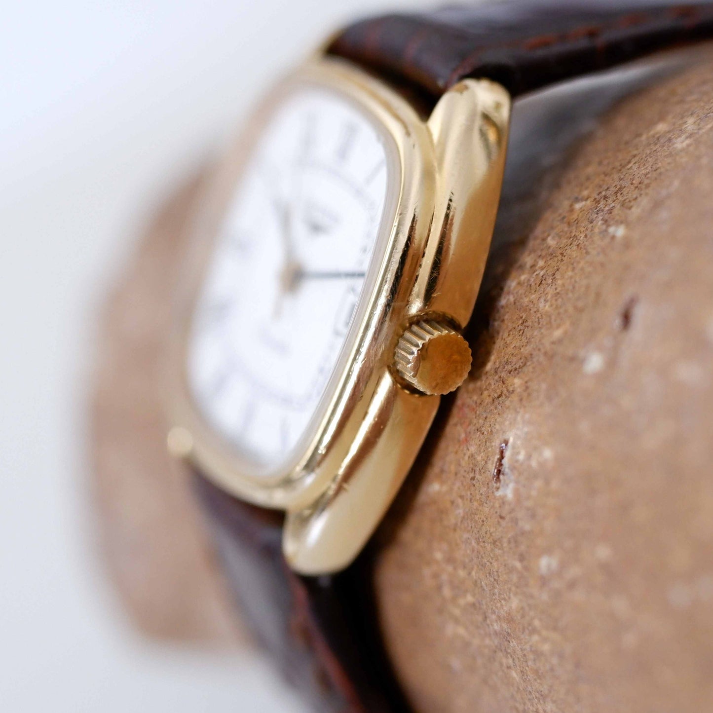 Longines Vintage Ladies Watch: 80s Golden, Rectangular with Roman Numerals | Side View Right