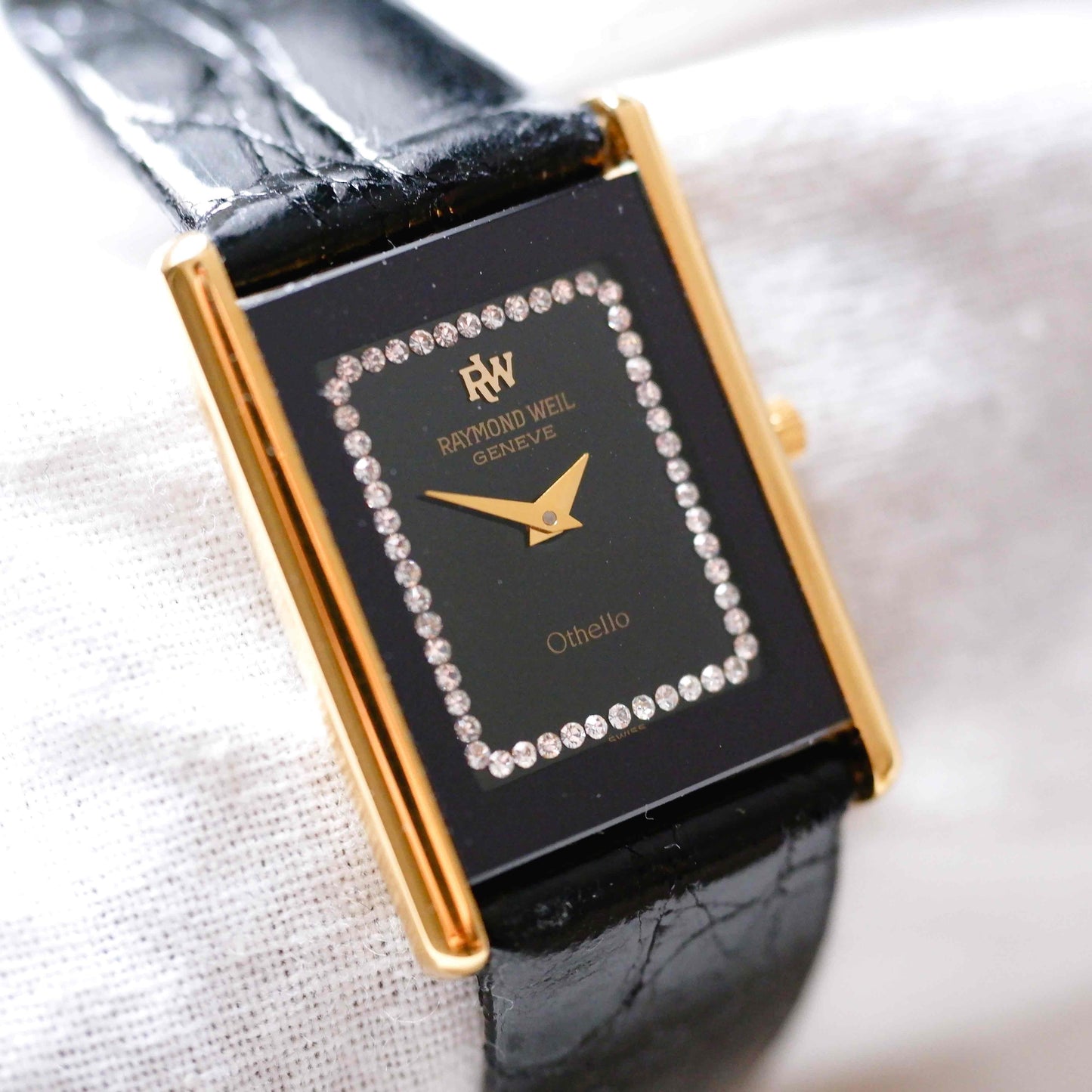 Raymond Weil Othello: Vintage Ladies Watch 90s Golden Rectangular Style with Diamond-Set Dial