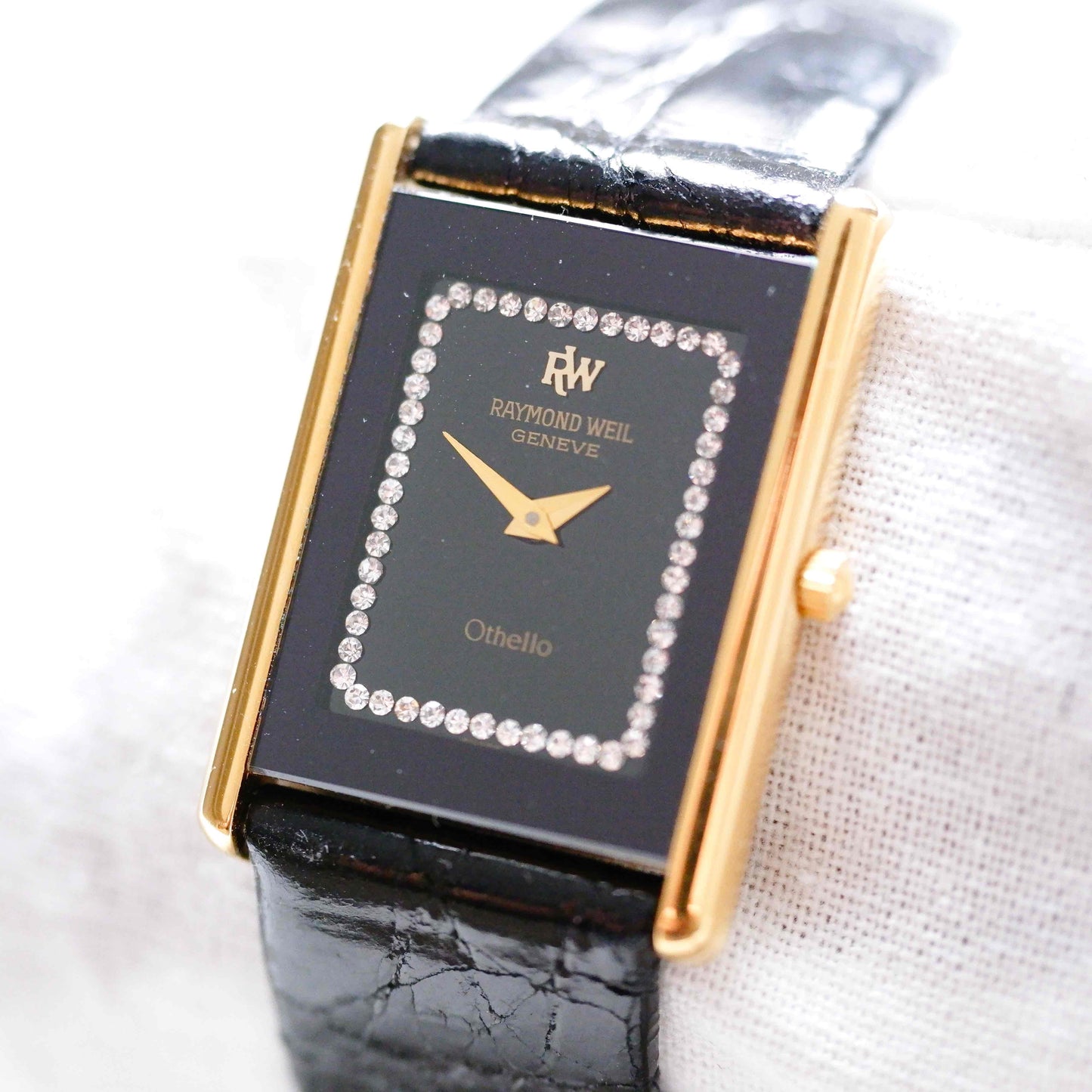 Raymond Weil Othello: Vintage Ladies Watch 90s Golden Rectangular Style with Diamond-Set Dial