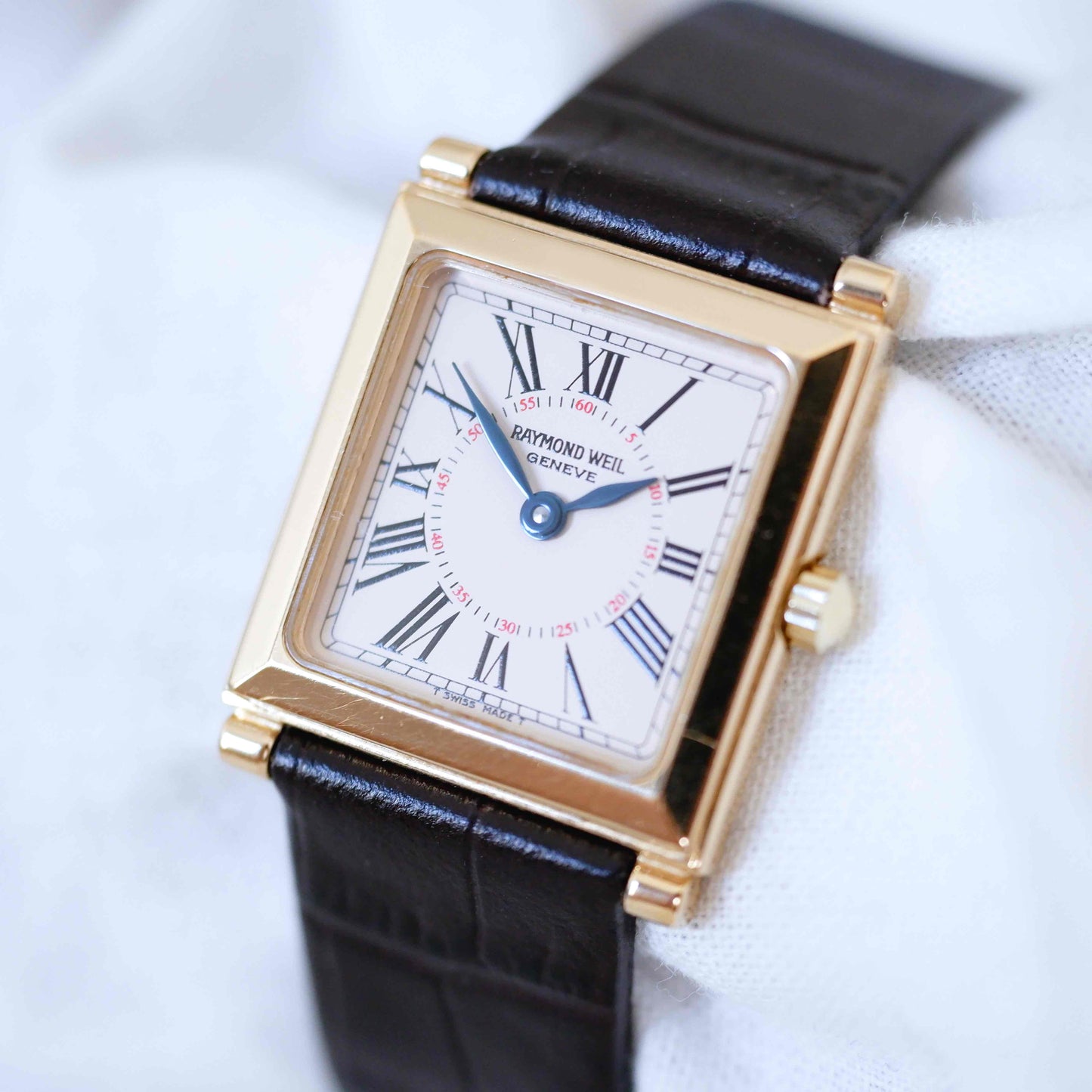 Raymond Weil Tank Style: Vintage Ladies Watch 90s Gold White Roman Dial