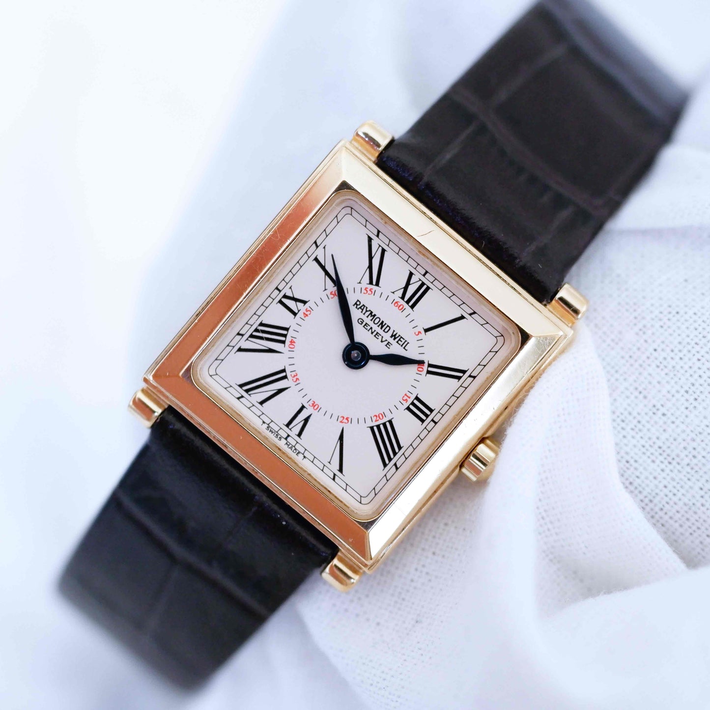 Raymond Weil Tank Style: Vintage Ladies Watch 90s Gold White Roman Dial