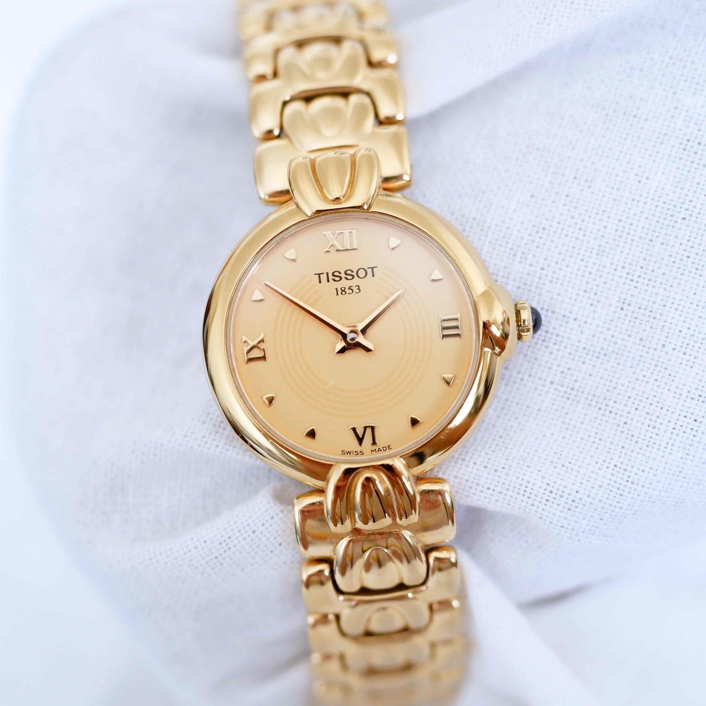 Tissot Vintage Watch: Ladies Golden 90s Champagne Dial