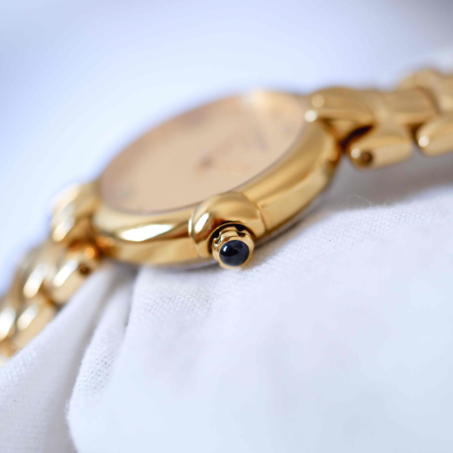 Tissot Vintage Watch: Ladies Golden 90s Champagne Dial