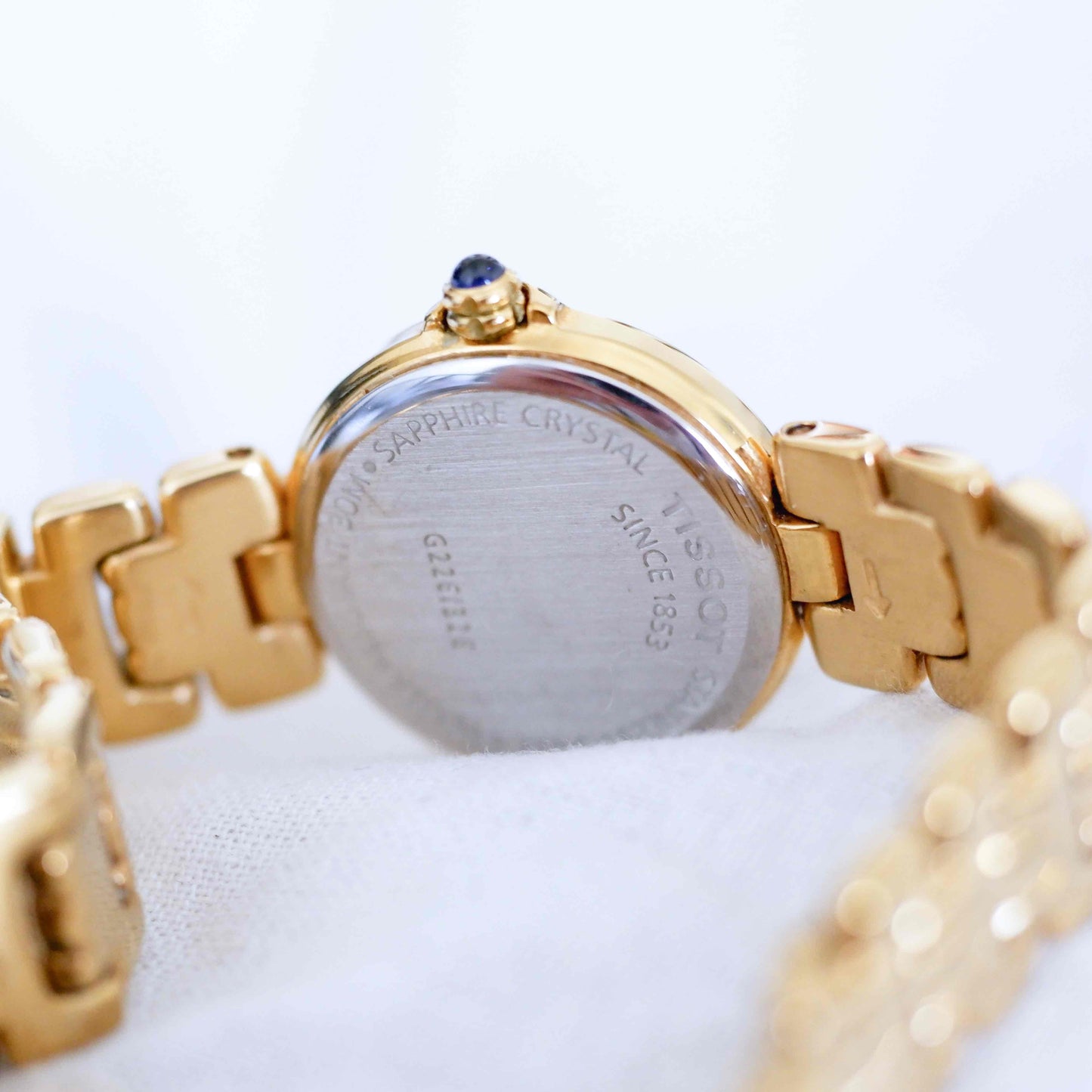 Tissot Vintage Watch: Ladies Golden 90s Champagne Dial