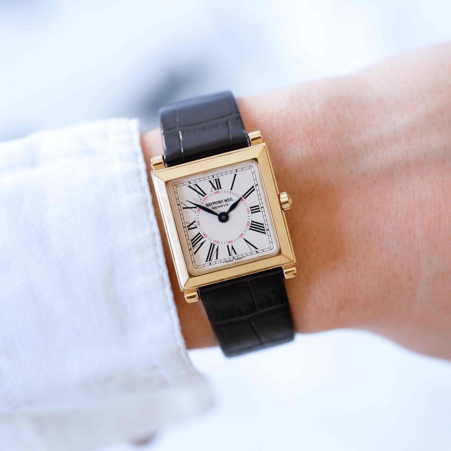 Raymond Weil Tank Style: Vintage Ladies Watch 90s Gold White Roman Dial