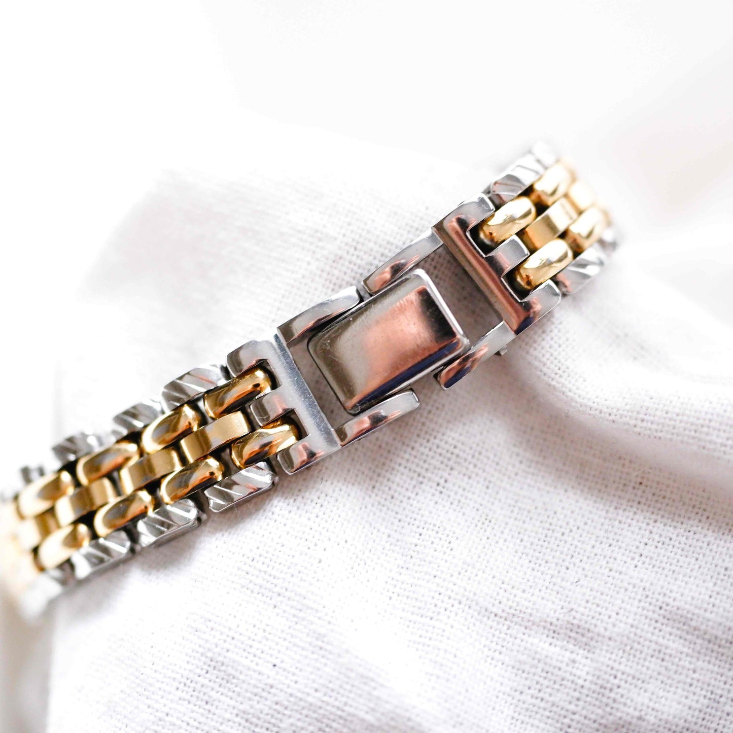 Seiko Dainty Cocktail Watch: Ladies Vintage 90s Two-Tone Gold Classic Dial