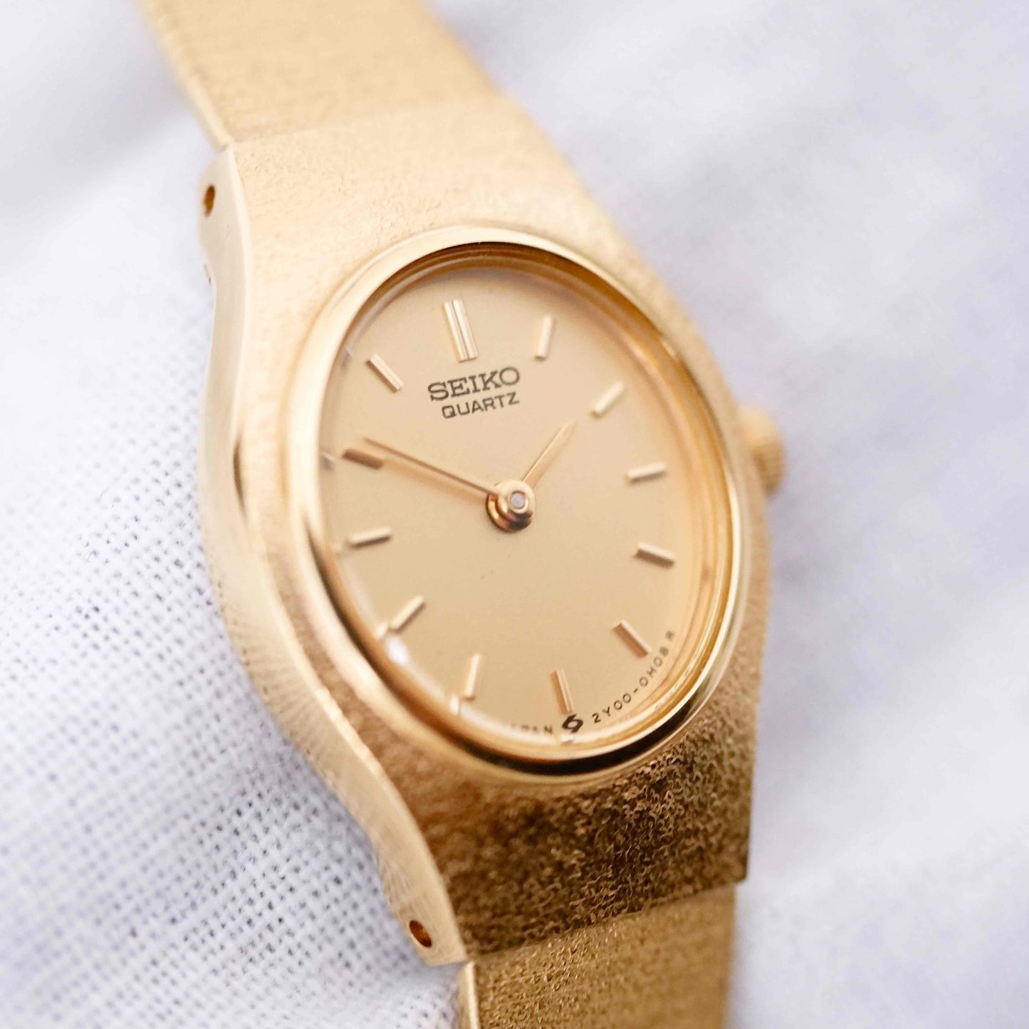 Seiko Cocktail Watch: Ladies 80s Golden Champaign Dial - New Old Stock