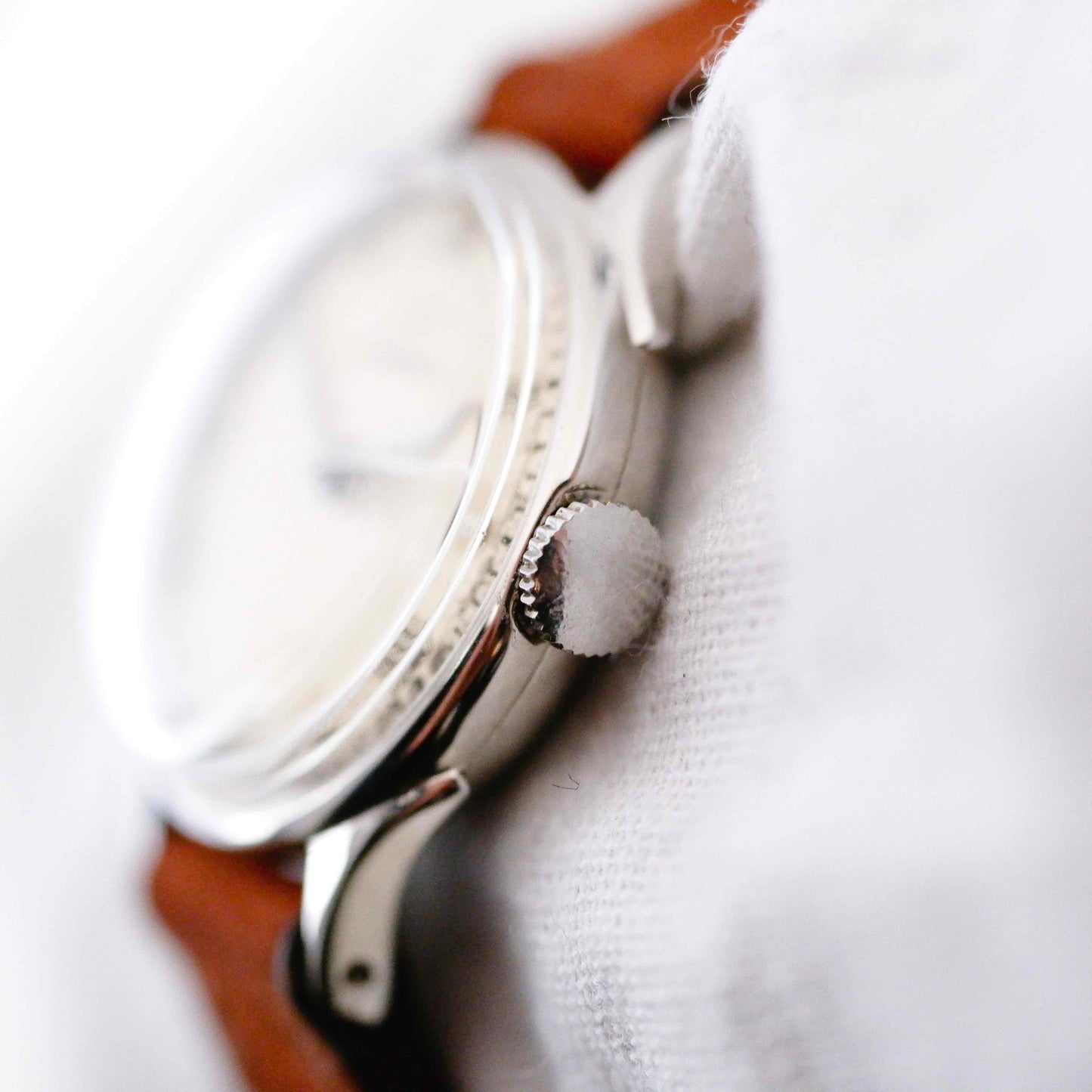 Omega Vintage Watch: Ladies 60s Iconic Mechanical with White Dial