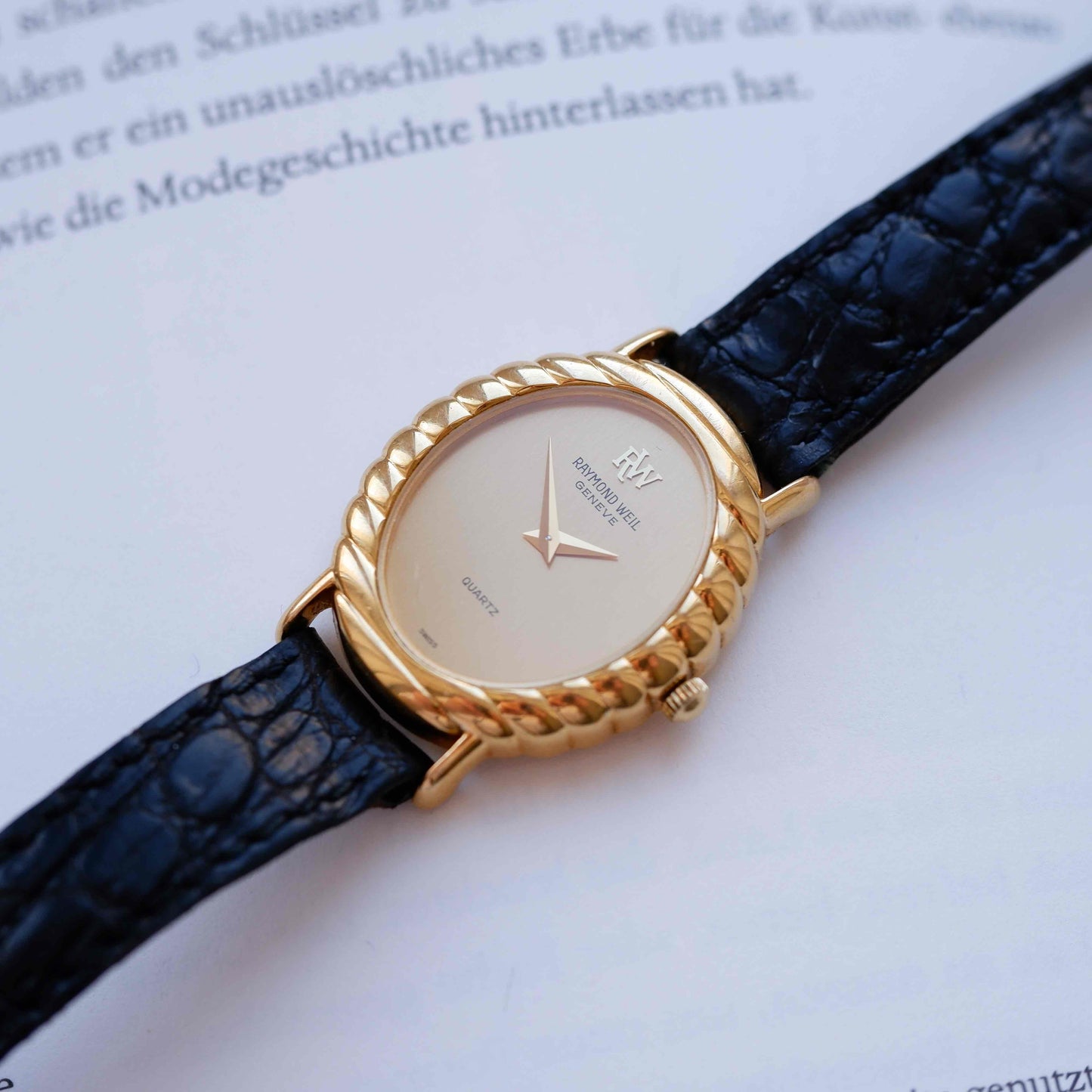 Raymond Weil Watch: Vintage Ladies Watch 70s Golden Champagne Dial