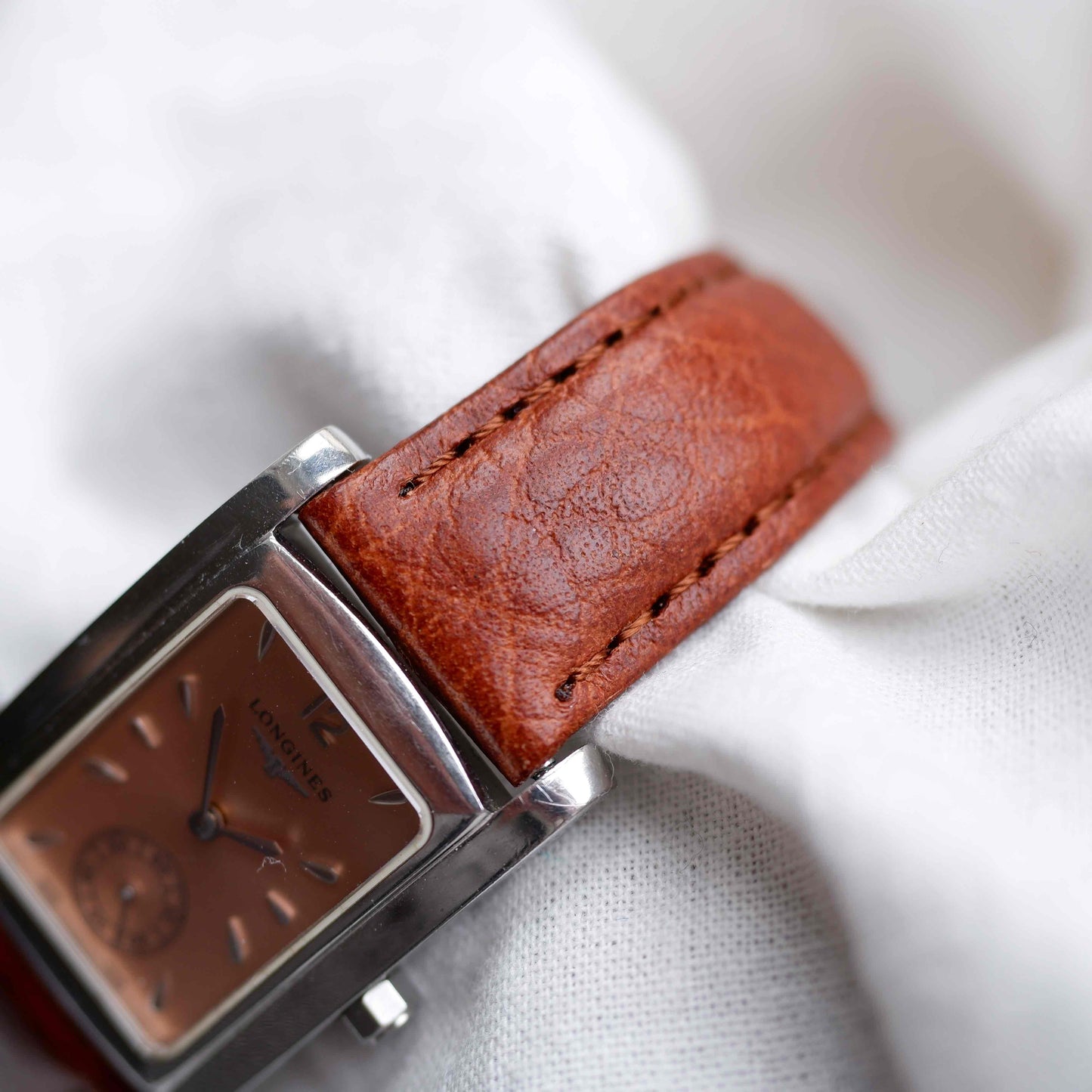 Longines Tank Dolce Vita: Vintage Ladies Watch 90s Sunburst Rose Dial