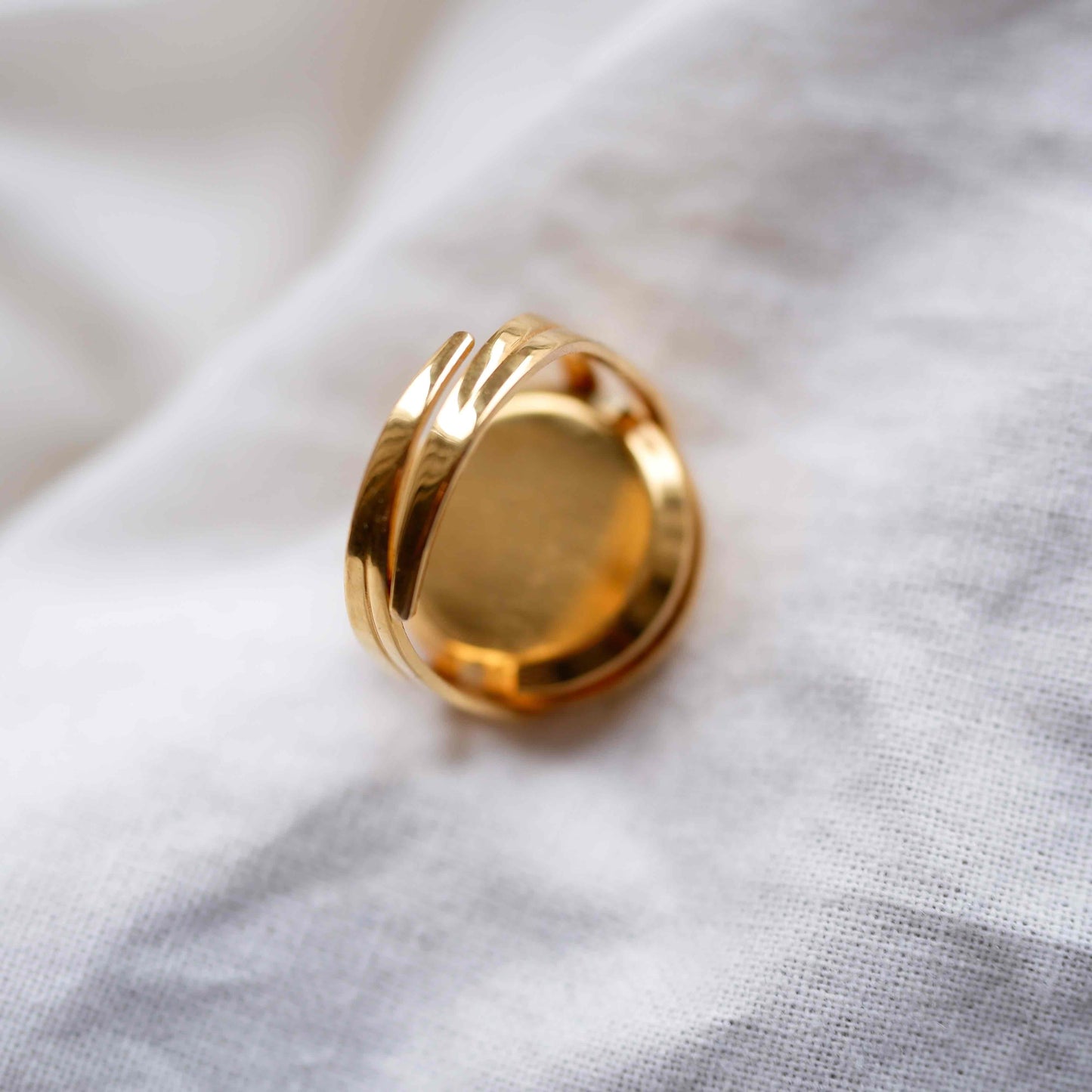 Kurfürst Vintage Watch Ring: 60s Ladies Mechanical Golden