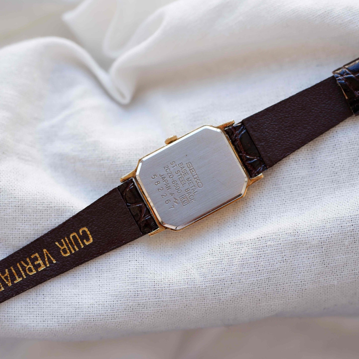 Seiko Vintage Watch: Ladies 80s Gold with Champagne Stripe Dial