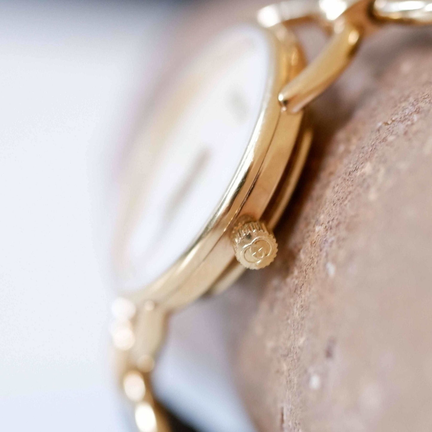 Gucci 6000.2.l Vintage Ladies Watch: 90s Gold Mother of Pearl Dial, Side View Right