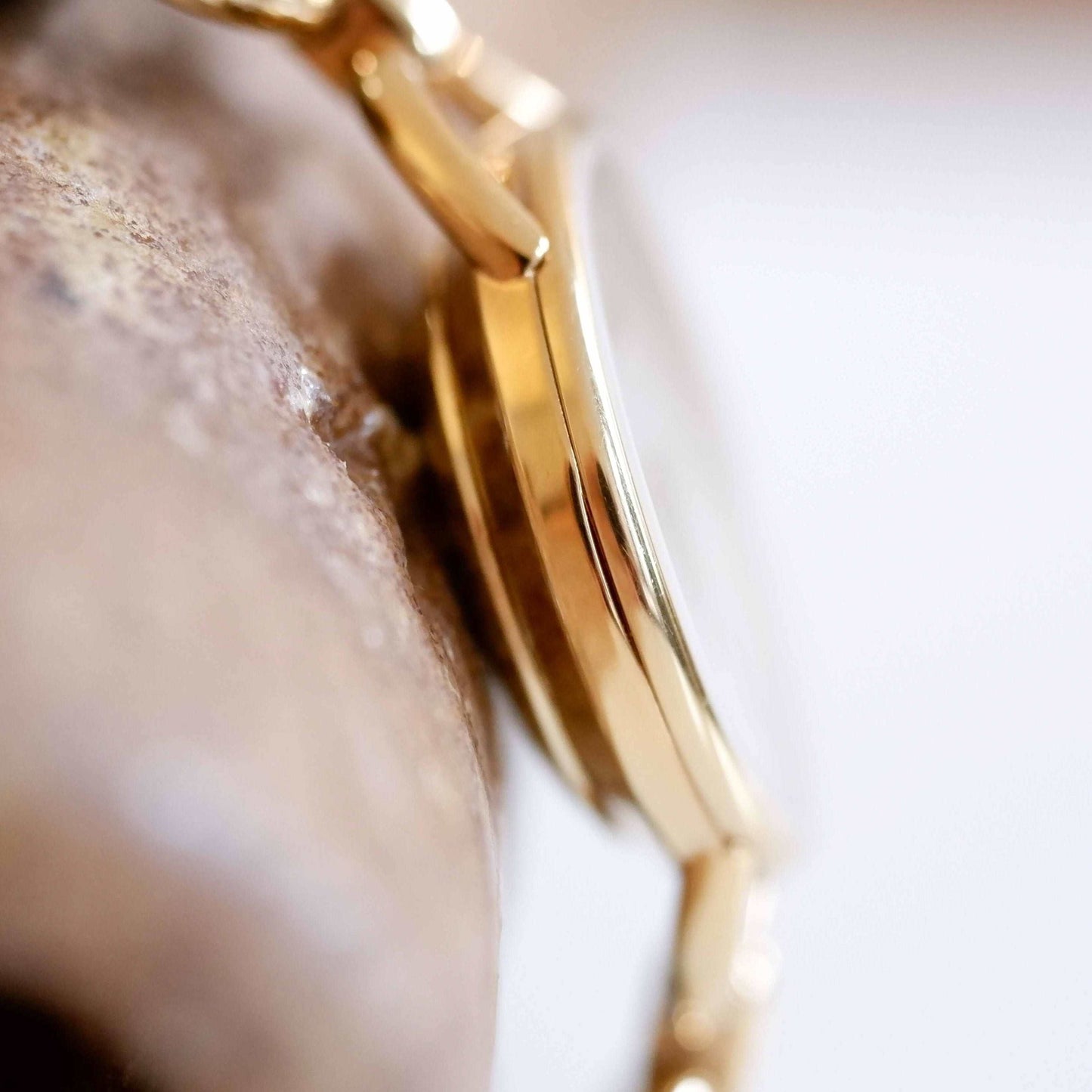 Gucci 6000.2.l Vintage Ladies Watch: 90s Gold Mother of Pearl Dial, Side View LEft