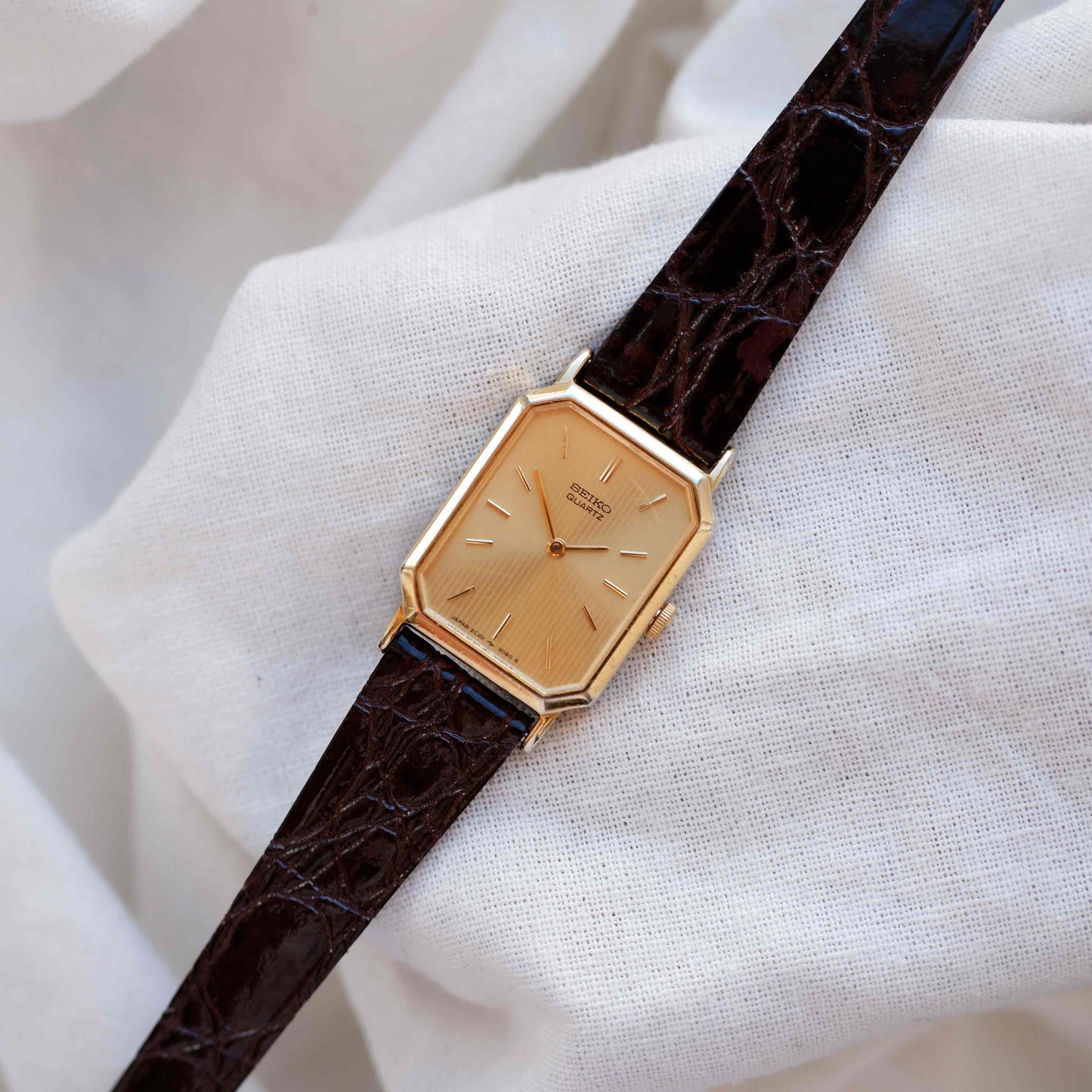 Seiko Vintage Watch: Ladies 80s Gold with Champagne Stripe Dial