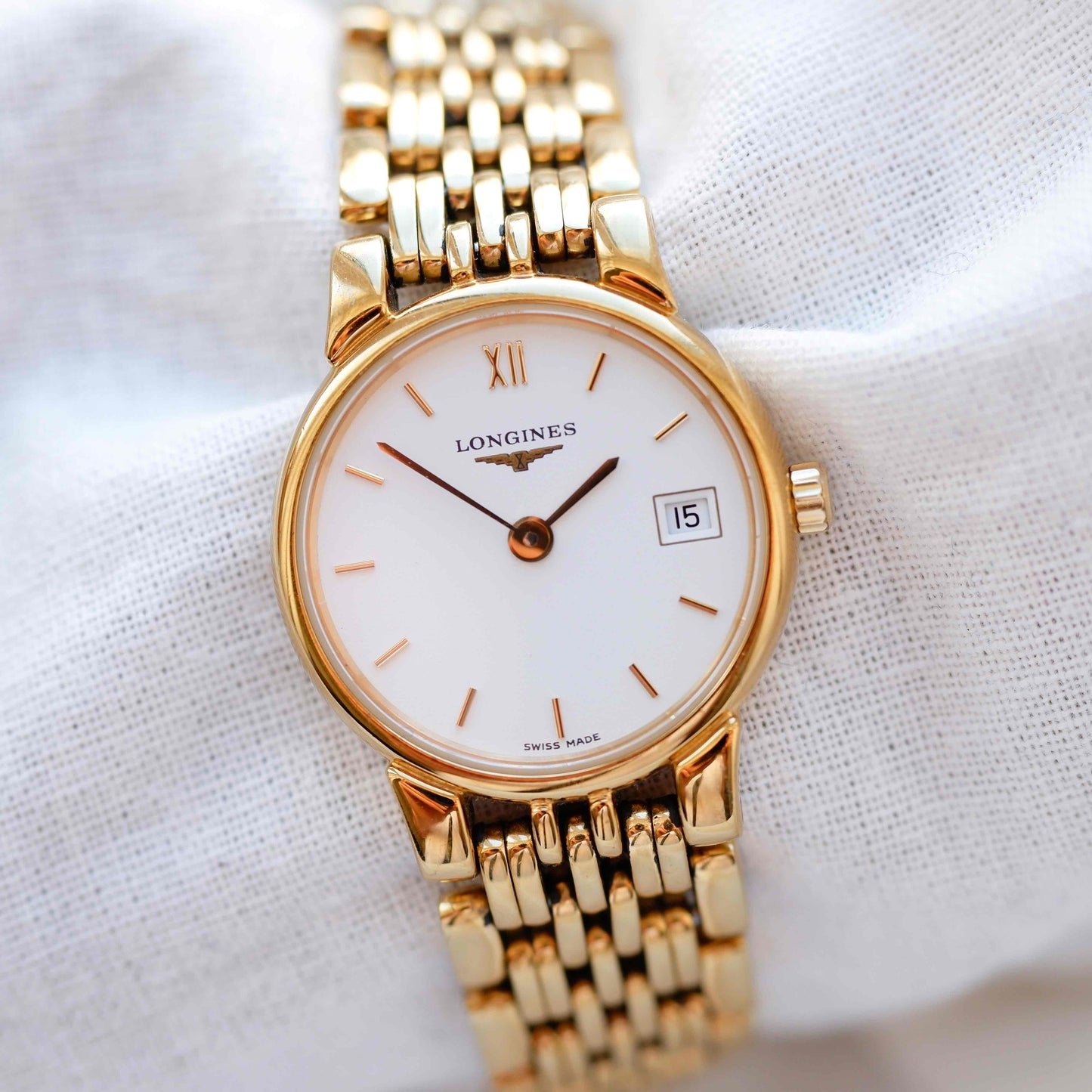 Longines La Grande Classique: Dainty Ladies 90s Golden with White Dial