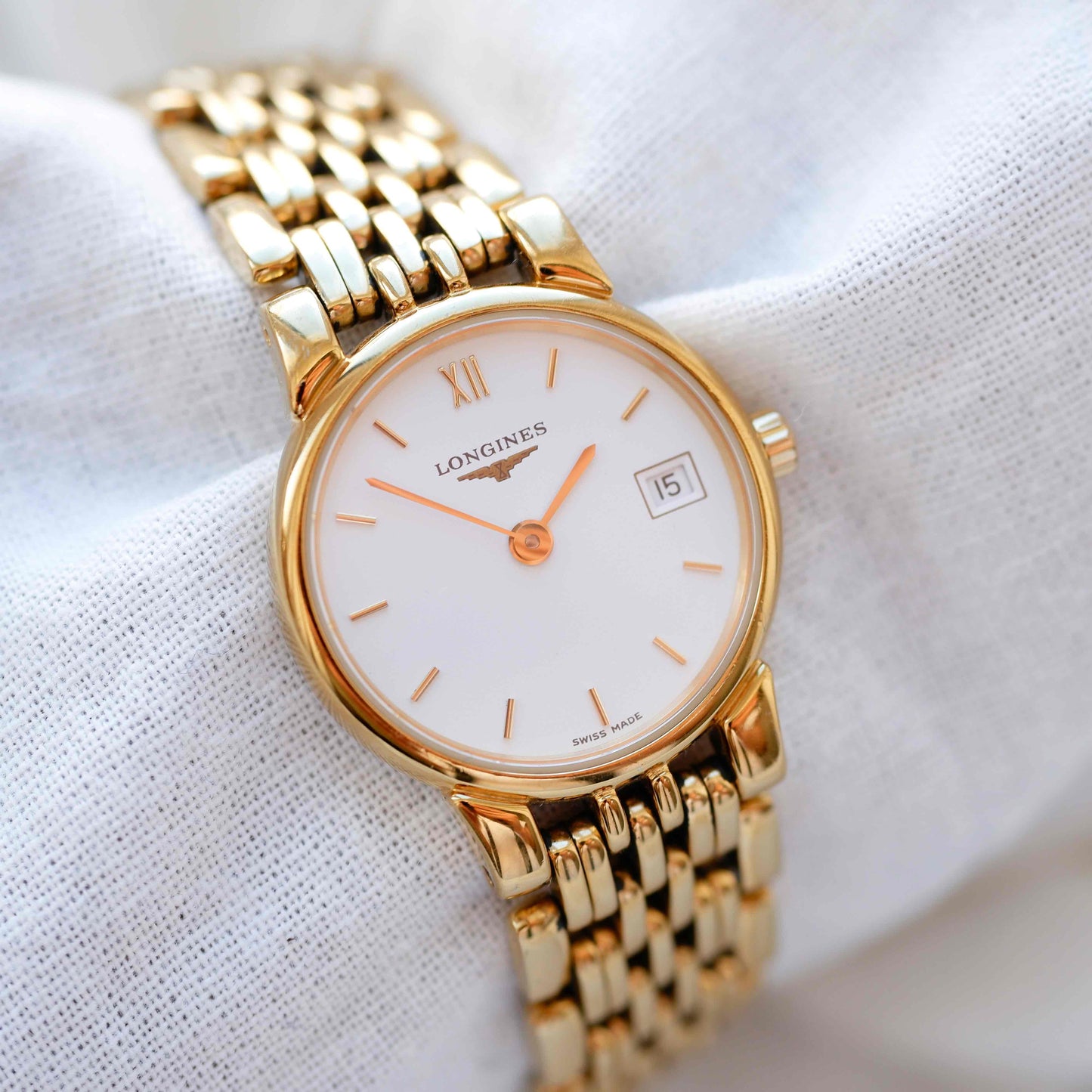 Longines La Grande Classique: Dainty Ladies 90s Golden with White Dial