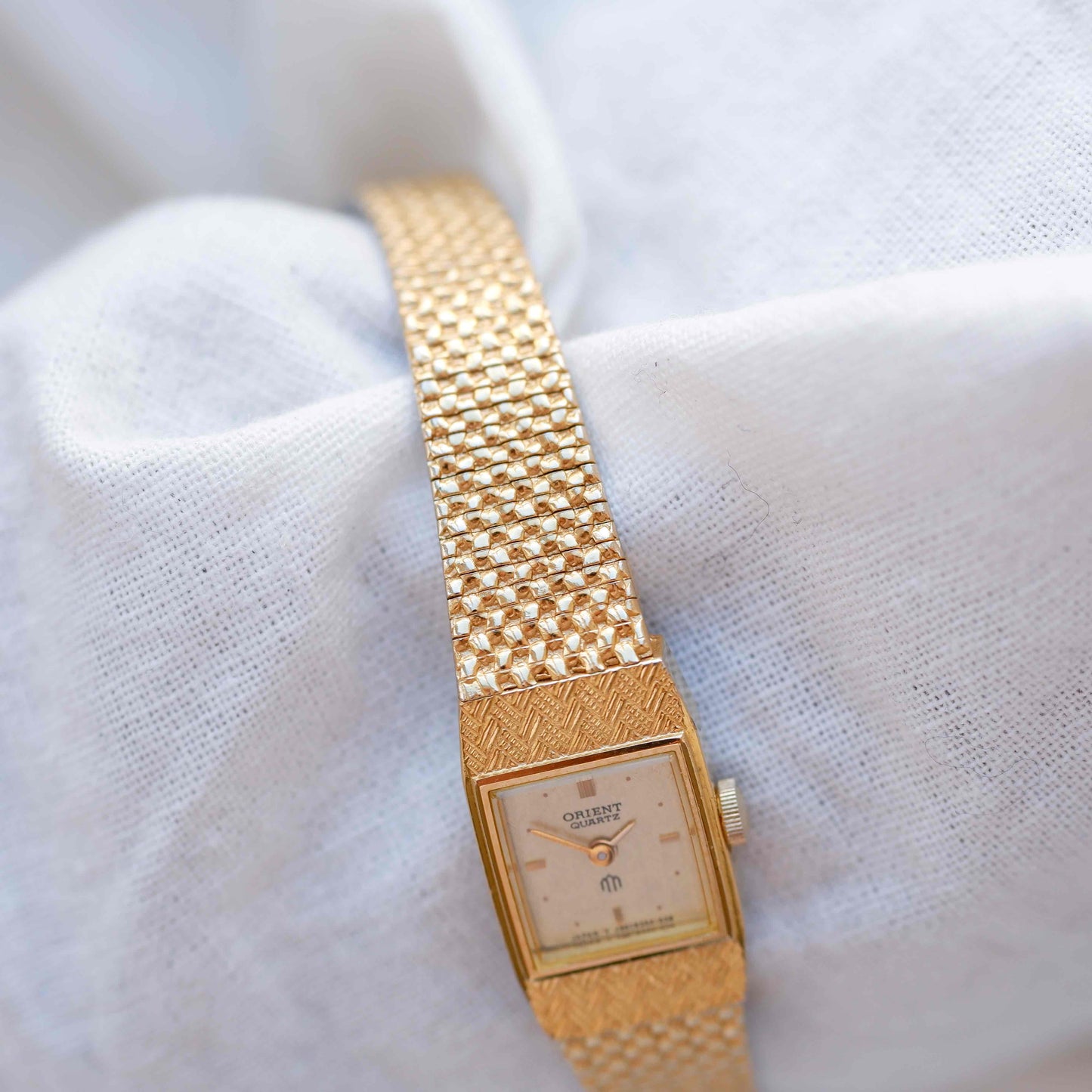 Orient Vintage Watch: 90s Cocktail Ladies Golden Rectangular Style
