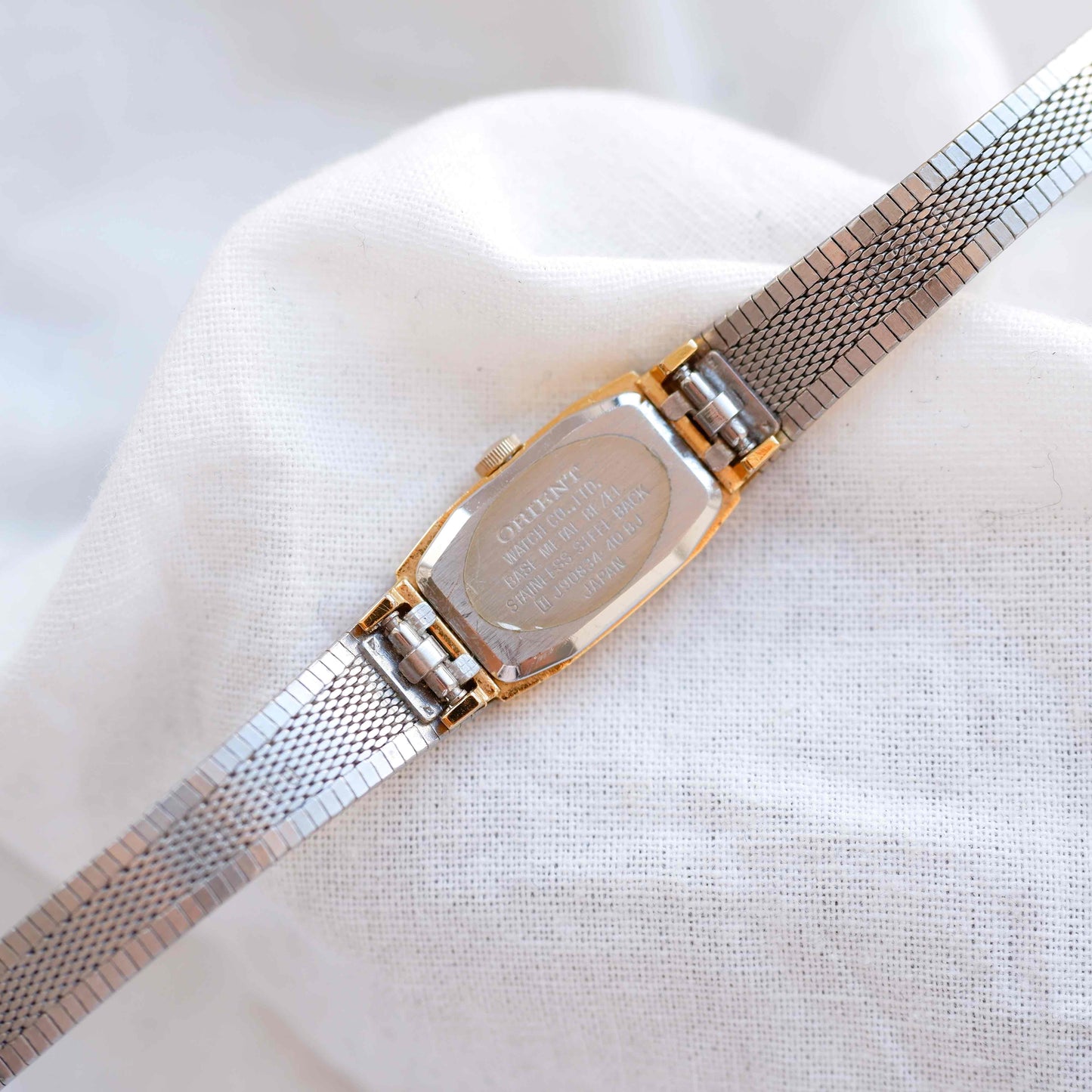 Orient Vintage Watch: 90s Cocktail Ladies Golden Rectangular Style