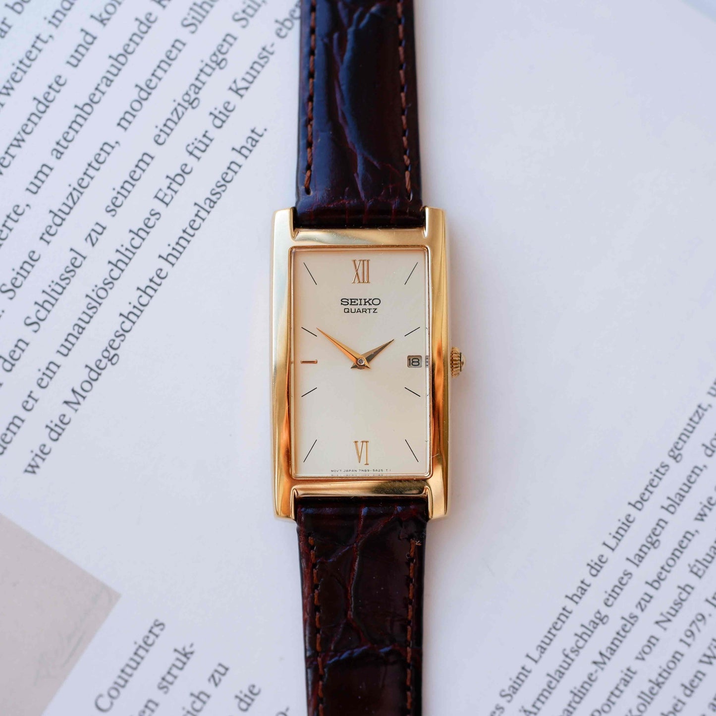 Seiko Vintage Watch: Ladies 80s Gold with Sunburst Champagne Dial