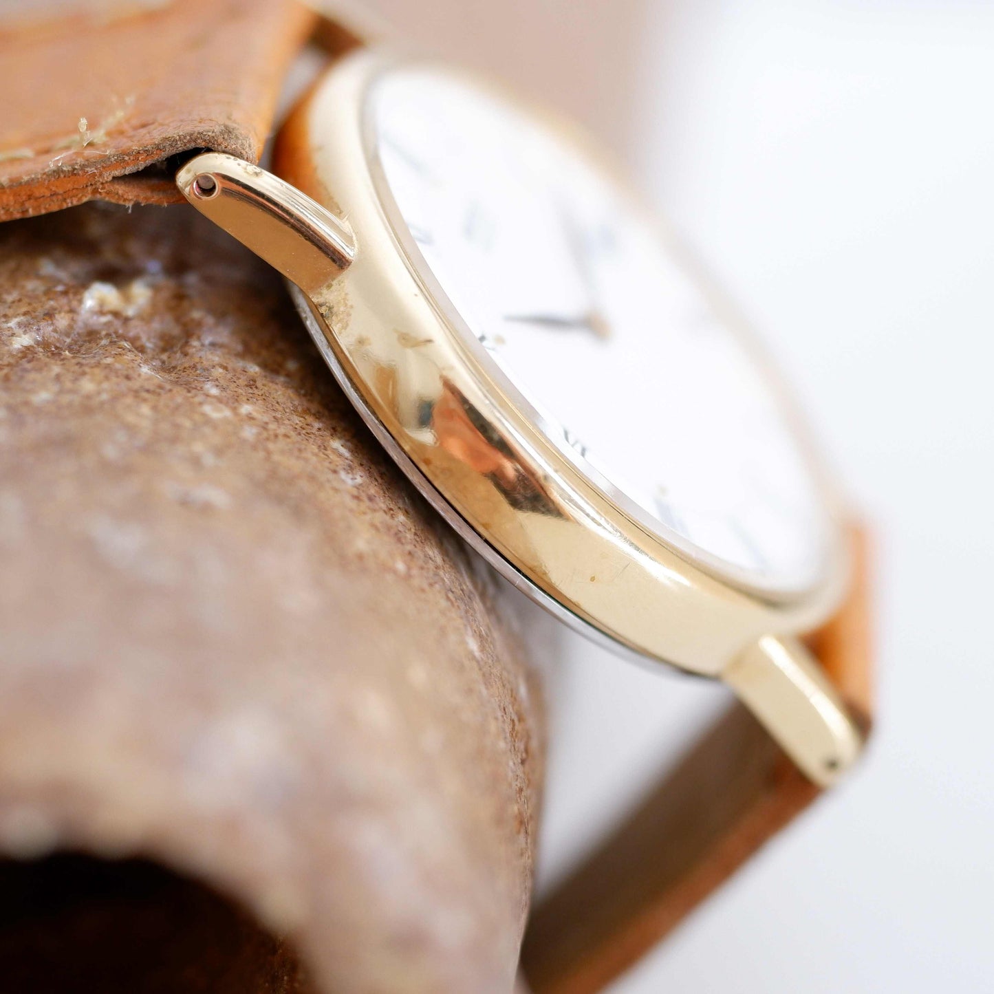 Seiko Vintage Ladies Watch, Side View Left