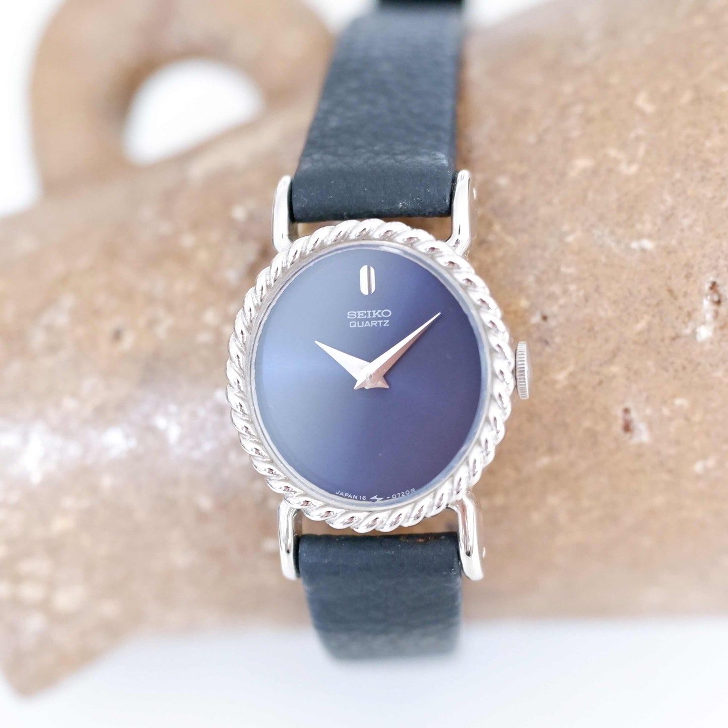 Seiko Vintage Ladies Cocktail Watch, Second Front Side