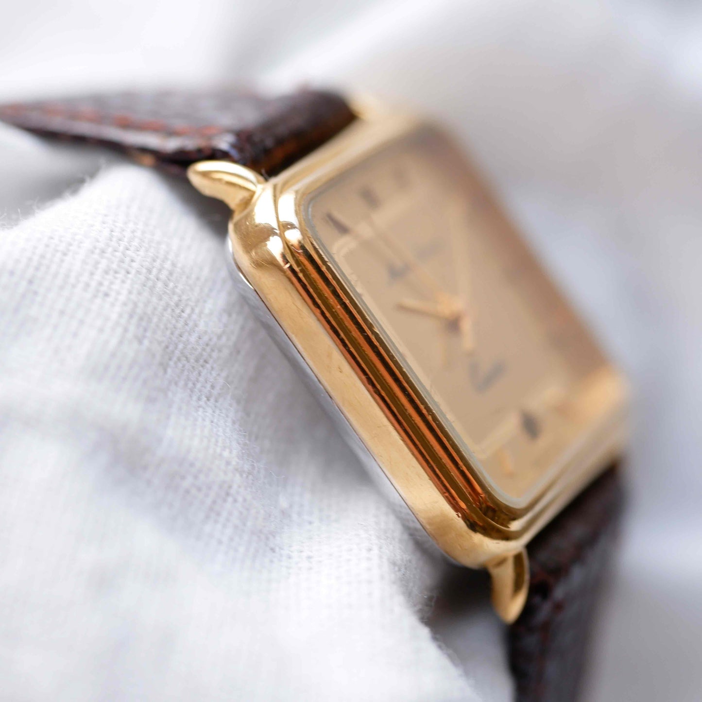 Maurice Lacroix Tank: Vintage Ladies Watch 80s Golden Champagne Dial