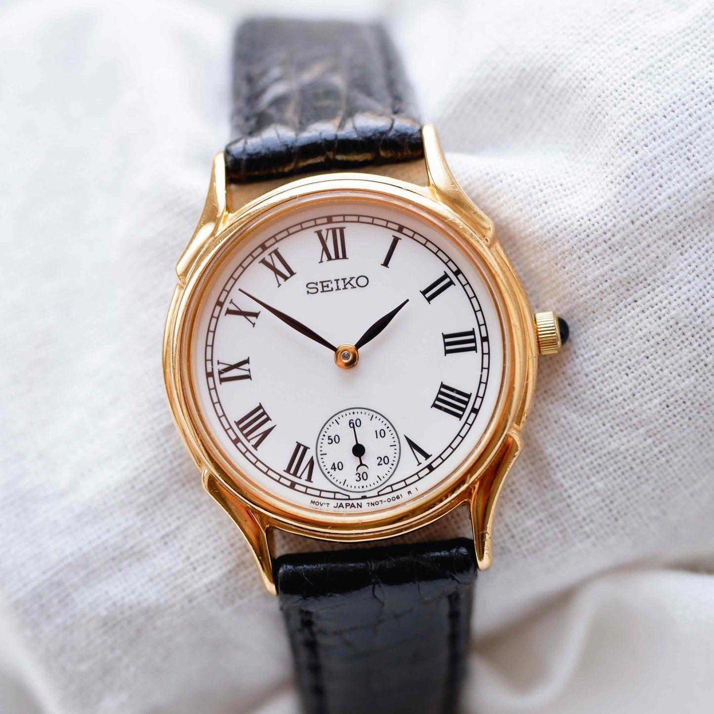 Seiko Vintage Watch: Ladies 90s Gold with White Roman Dial