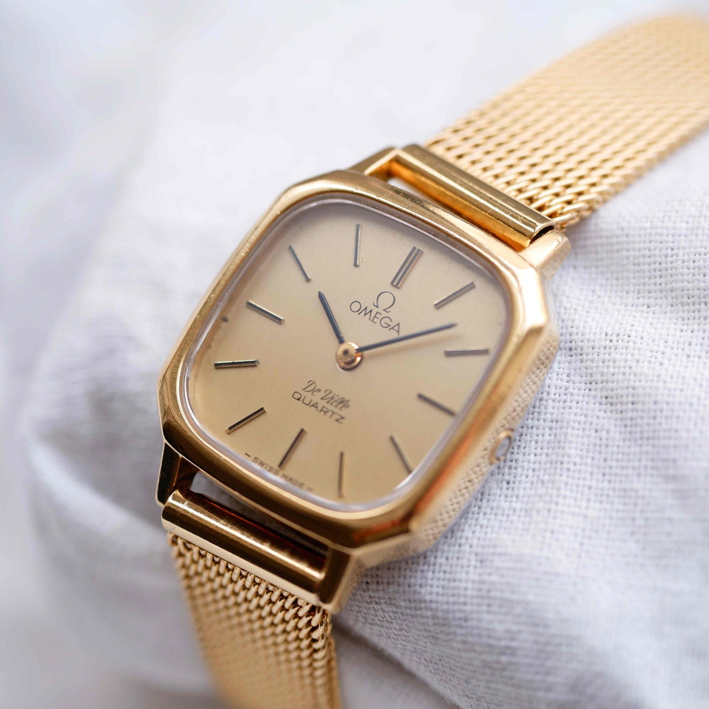 Omega De Ville: Vintage Ladies Watch 70s Golden Elegance