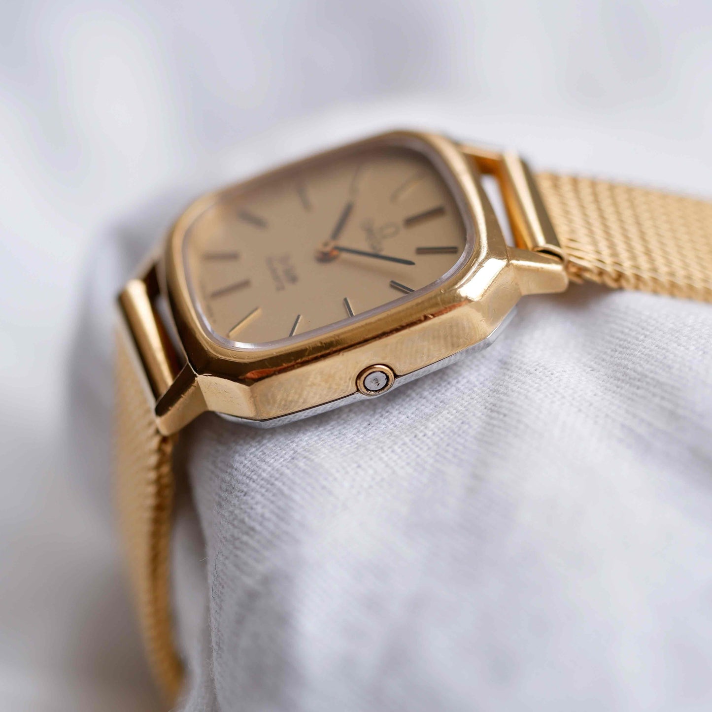 Omega De Ville: Vintage Ladies Watch 70s Golden Elegance