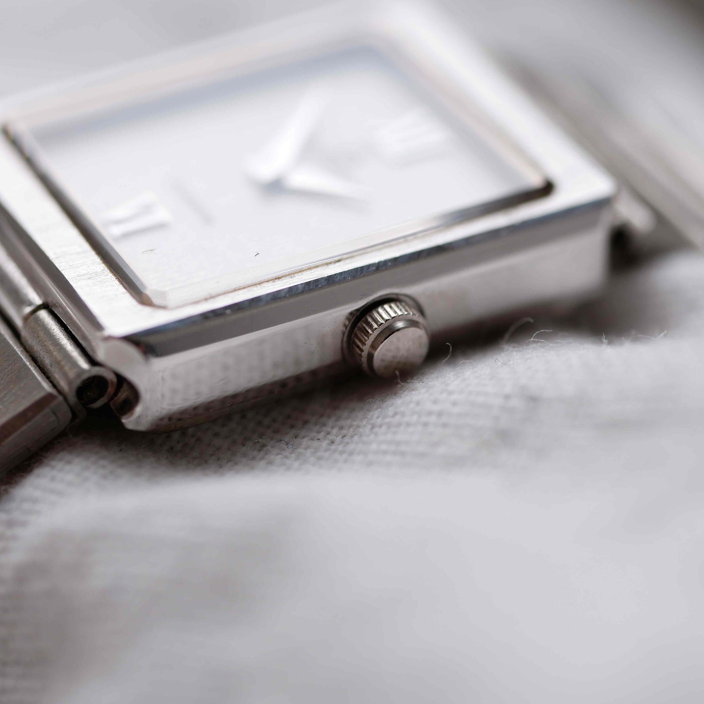 Dugena Tank: Vintage Ladies Silver Watch 90s White Dial - NOS