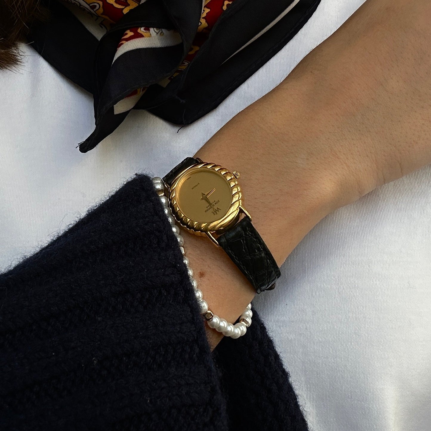 Raymond Weil Watch: Vintage Ladies Watch 70s Golden Champagne Dial
