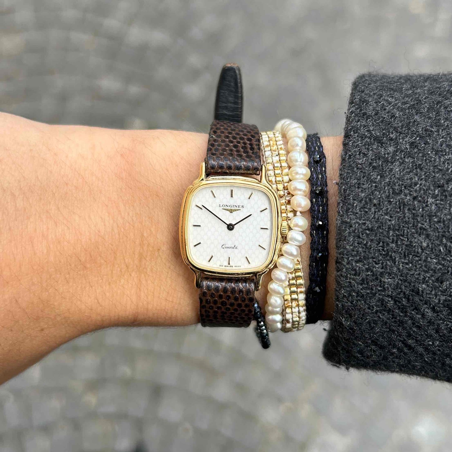 Longines Vintage Watch: Ladies 80s Gold Structured White Dial with Box