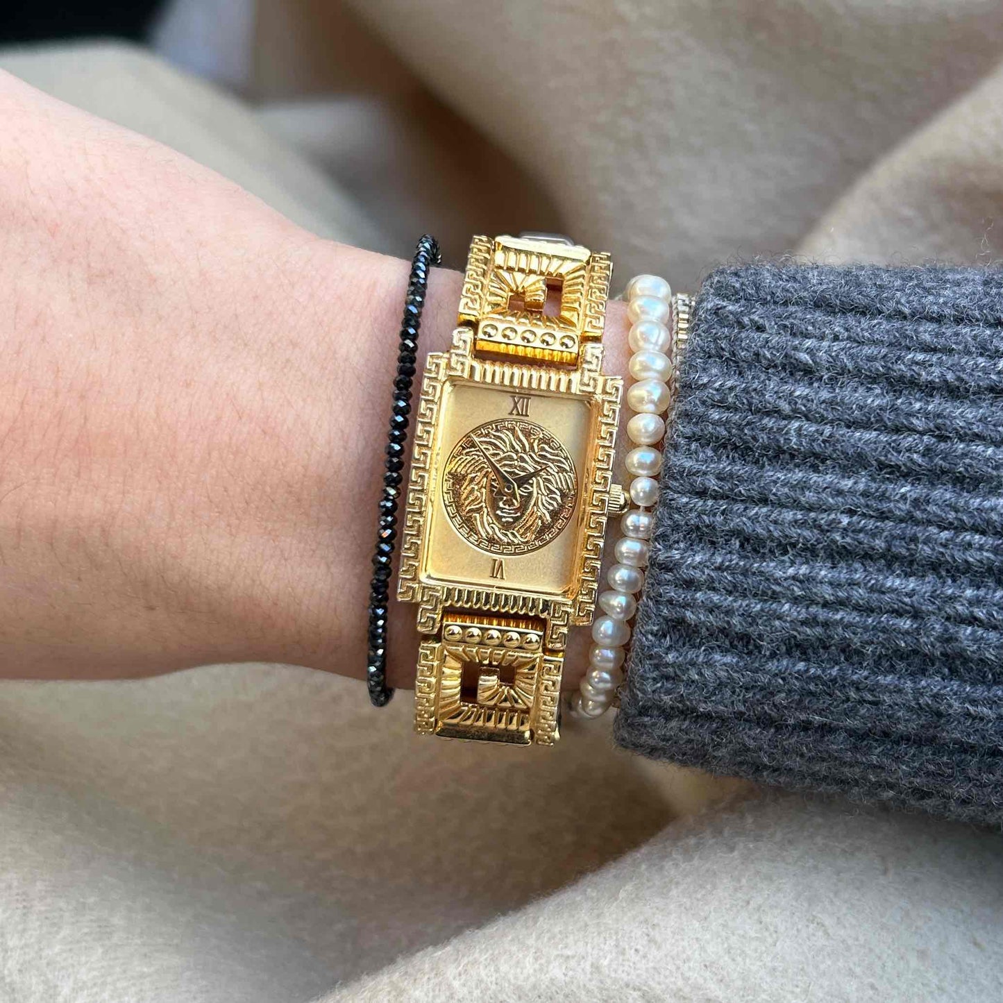 Gianni Versace Medusa: Vintage Ladies Tank Watch 90s Gold Dial