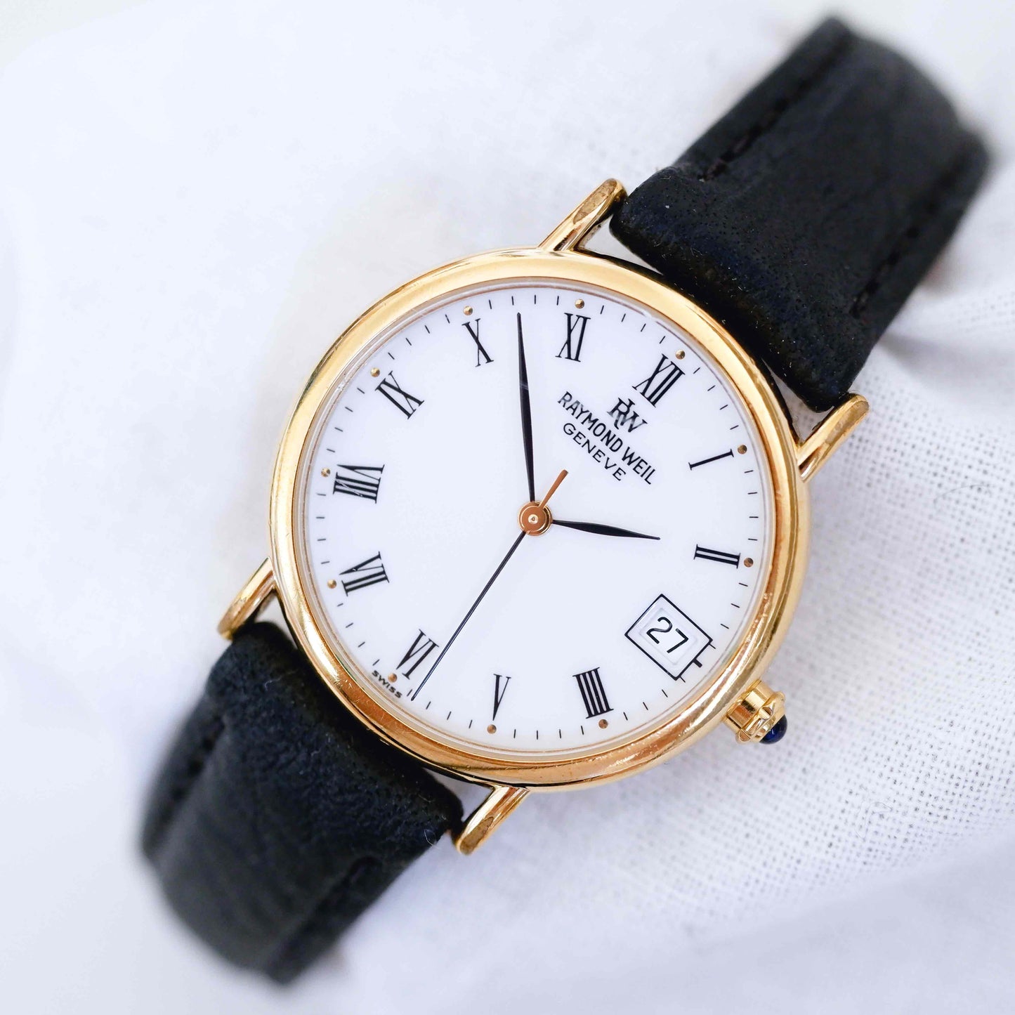Raymond Weil Vintage Ladies Watch: 90s Golden Icon with Roman Numerals | Second Front Side