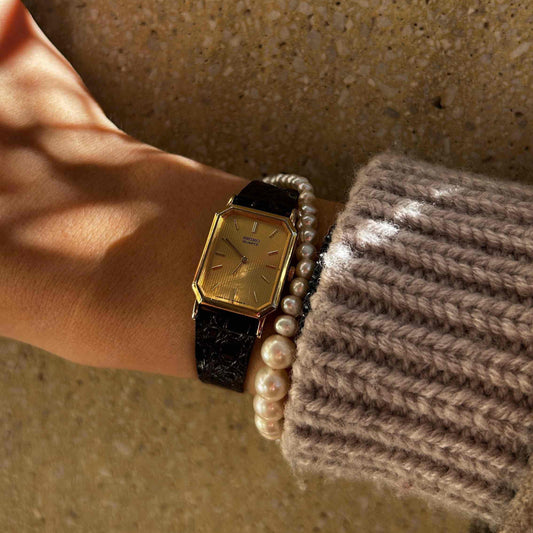 Seiko Vintage Watch: Ladies 80s Gold with Champagne Stripe Dial