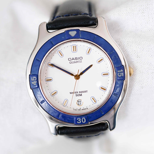 Casio Diver Vintage Ladies Watch: 90s Silver and Blue Dial | First Front Side